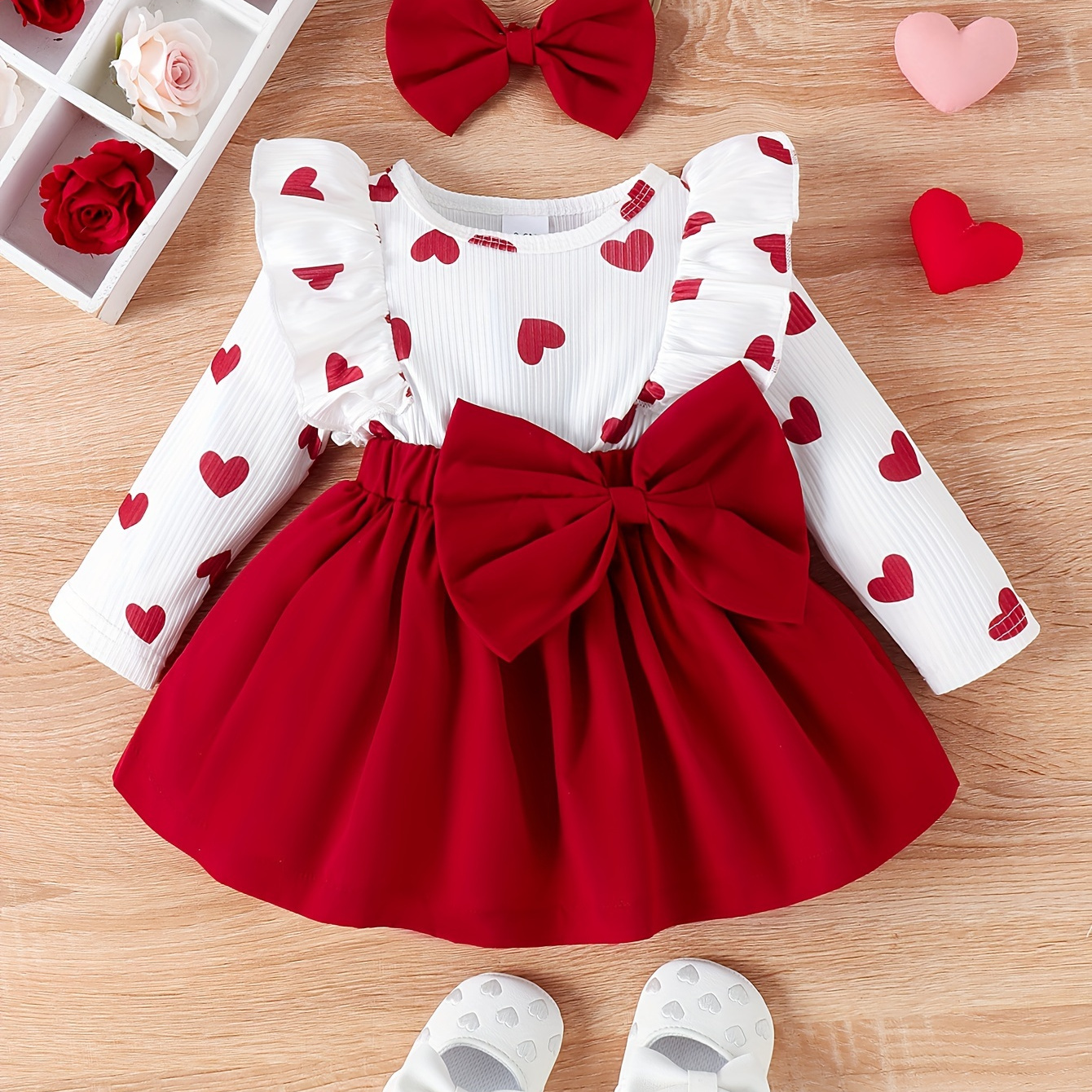 

Robe longue à manches longues avec imprimé d'amour, confortable et exquise pour les bébés filles, pour les banquets.