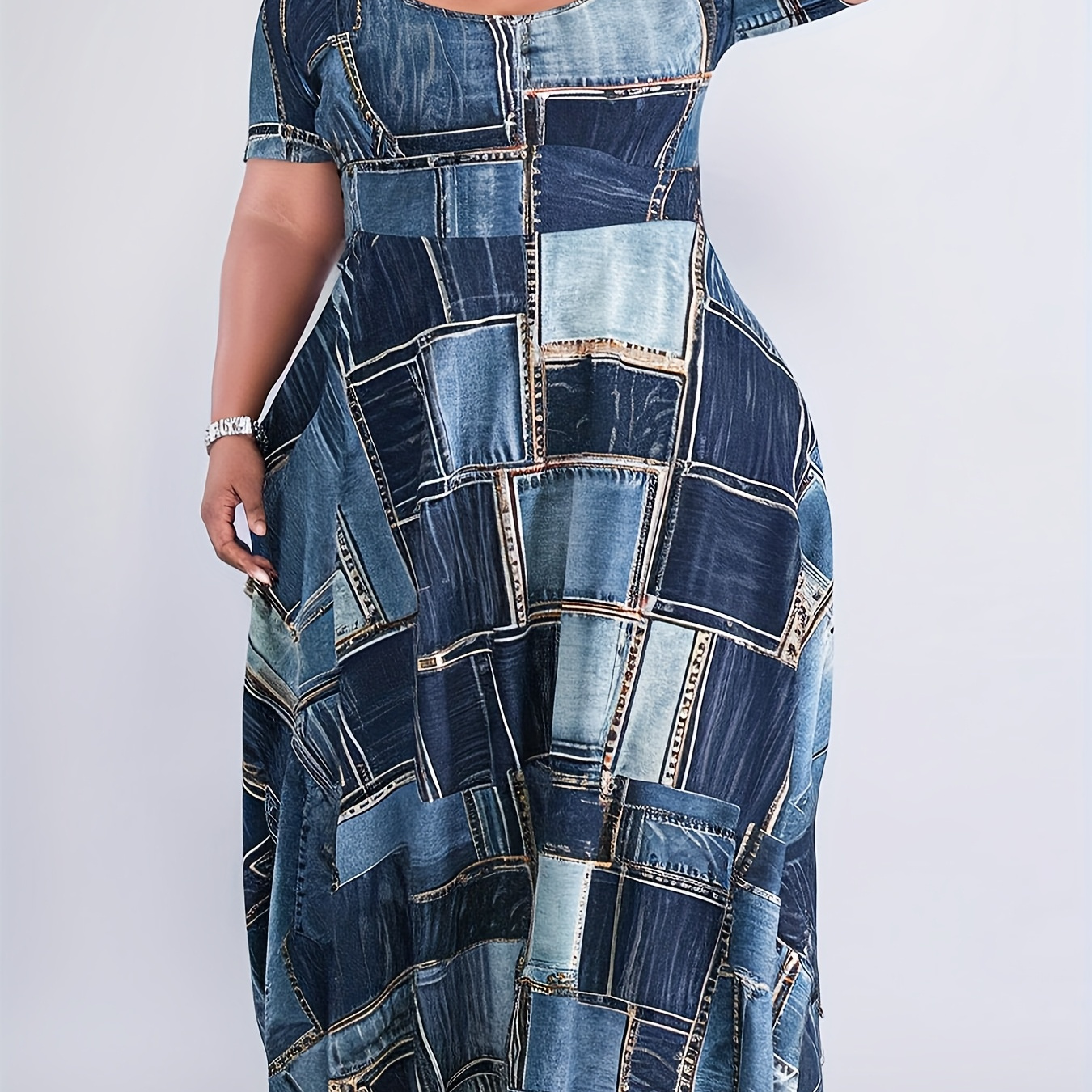 

1pc Robe longue décontractée en denim à carreaux pour femme, col rond, manches courtes, tissu en polyester tricoté, robe 'été avec ourlet évasé