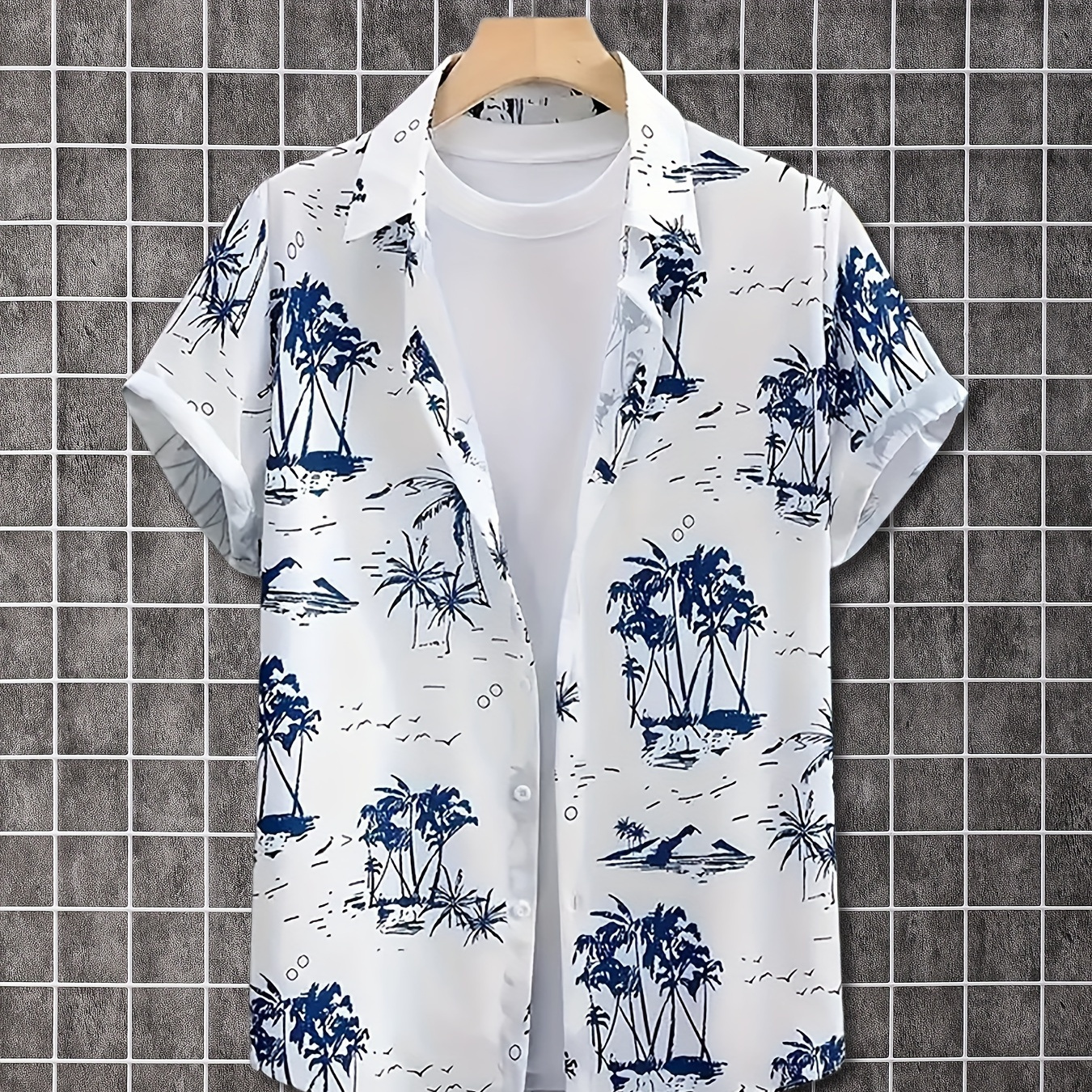 

Coconut Trees Print Men's Summer Fashionable And Simple Short Sleeve Button Casual Lapel Simple Shirt, Trendy And Versatile, Suitable For Dates, Beach Holiday, As Gifts
