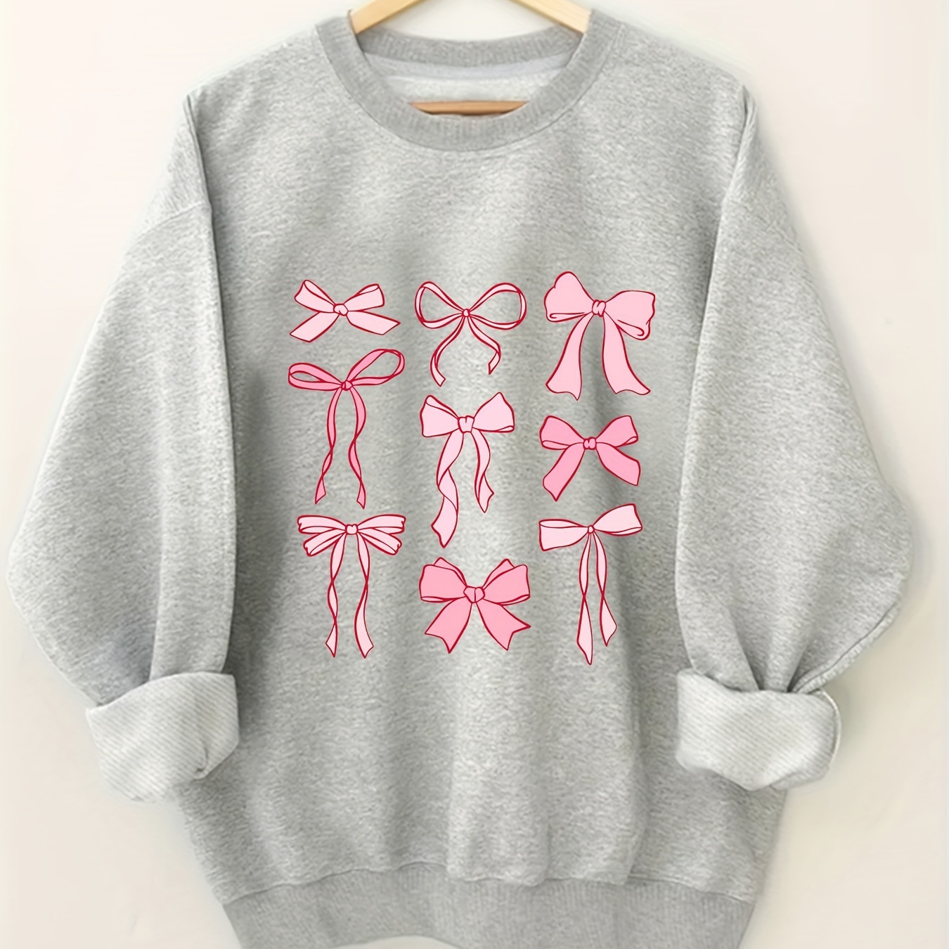 

Plus Size Bow Print Pullover Sweatshirt, Casual Long Sleeve Crew Neck Sweatshirt For Spring & Fall, Women's Plus Size Clothing