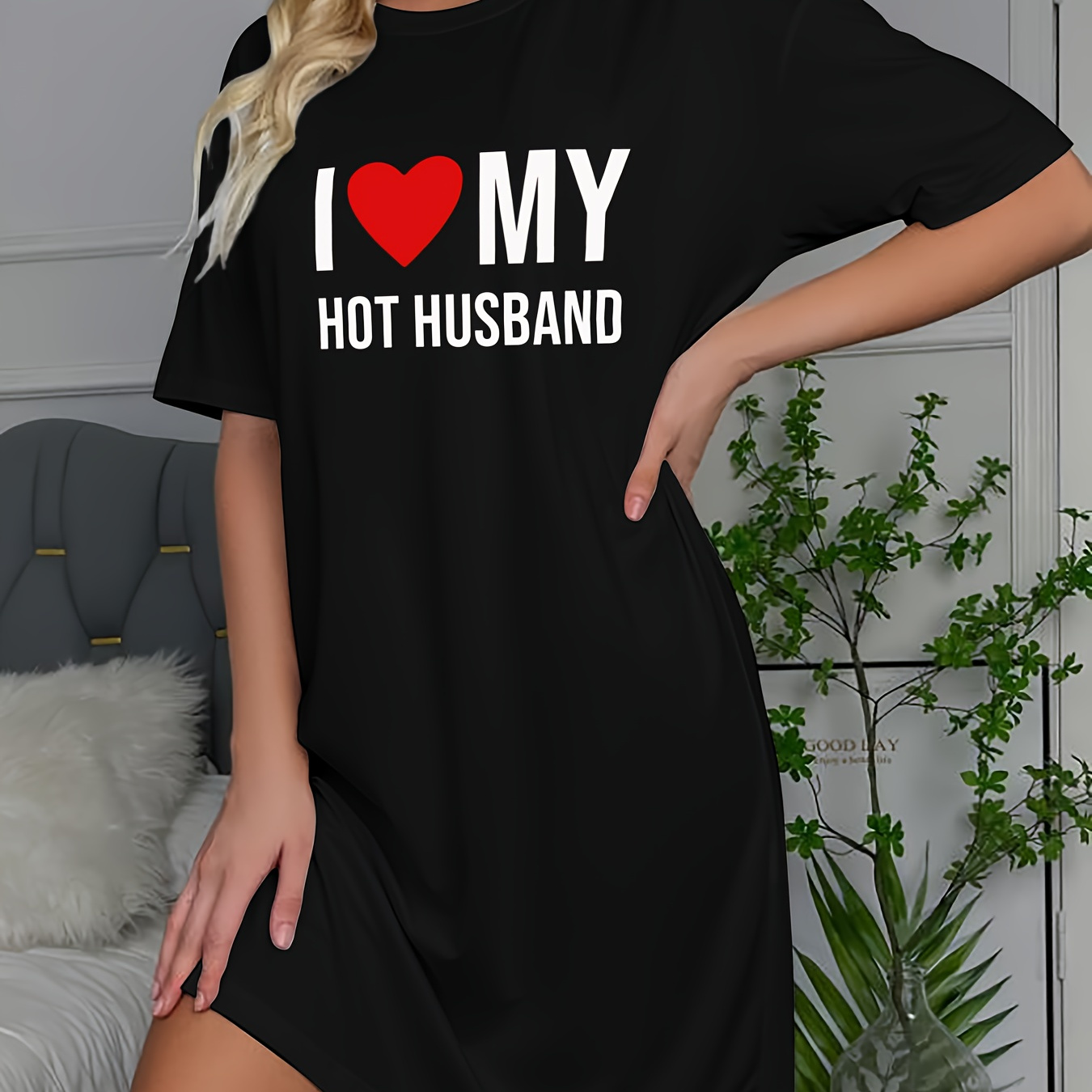 

i Love My Hot Husband" Slogan Women's Short-sleeve Crew Neck T-shirt Nightgown - Polyester Knit Sleepshirt