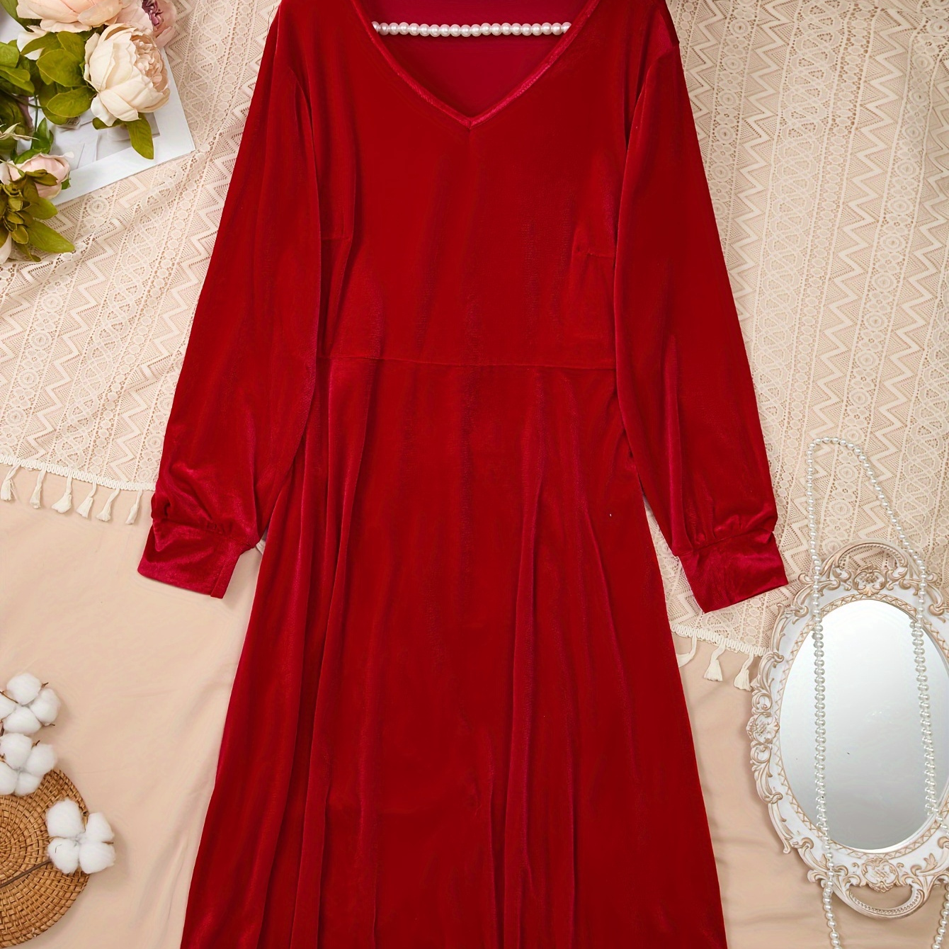 

Plus Size Elegant Dress, Women's Plus Solid Velvet Long Sleeve V Neck Slight Stretch Dress