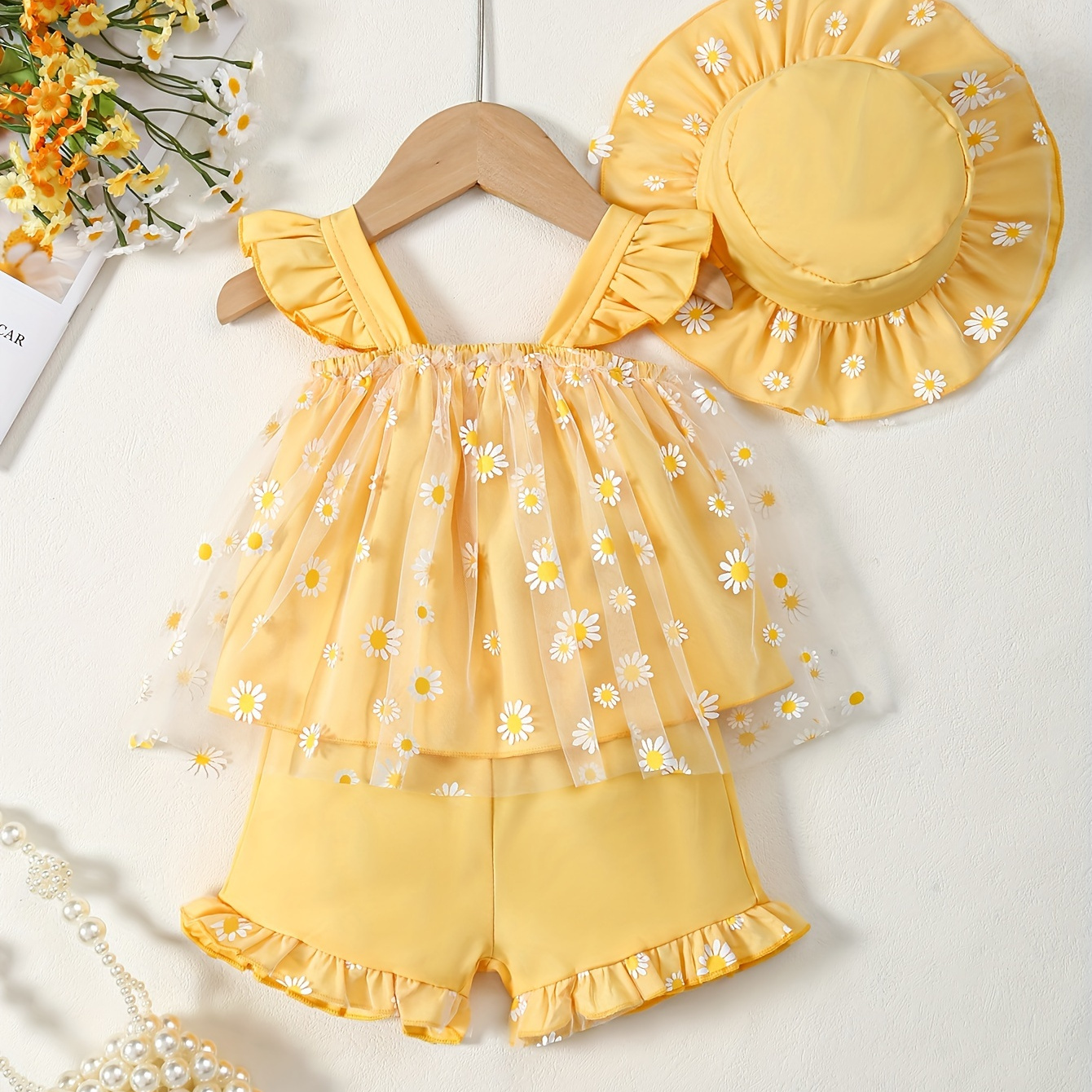 

Baby's Cartoon Daisy Print 2pcs Lovely Summer Outfit, Mesh Splicing Sleeveless Top & Hat & Ruffle Trim Shorts Set, Toddler & Infant Girl's Clothes For Daily/holiday, As Gift