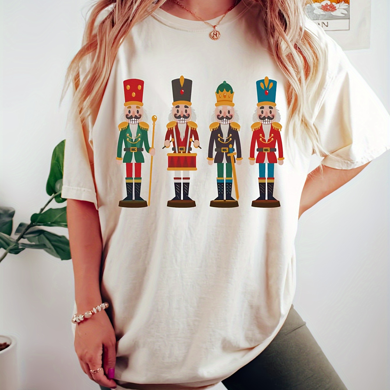 

Women's Fashion Cartoon Nutcracker Print T-shirt Polyester Blend Casual Crew Neck Short Sleeve Tee Knit Fabric All Season Top