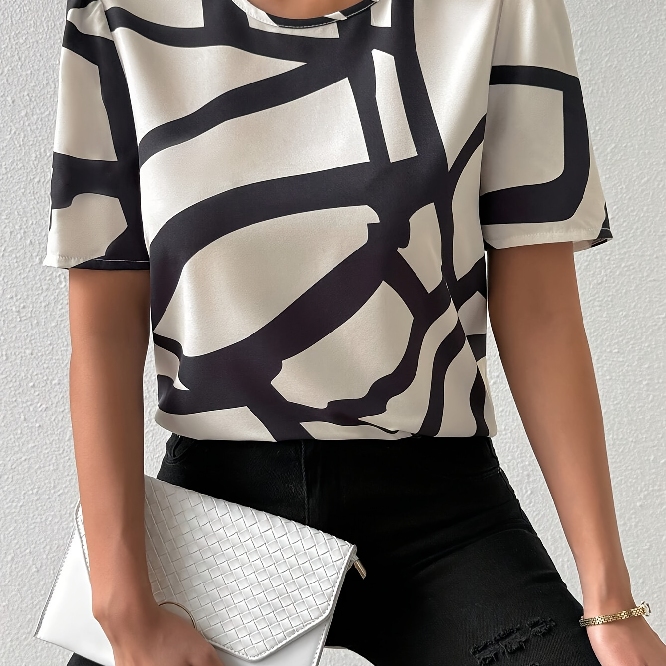

Abstract Print Crew Neck Blouse, Casual Short Sleeve Top For Spring & Summer, Women's Clothing