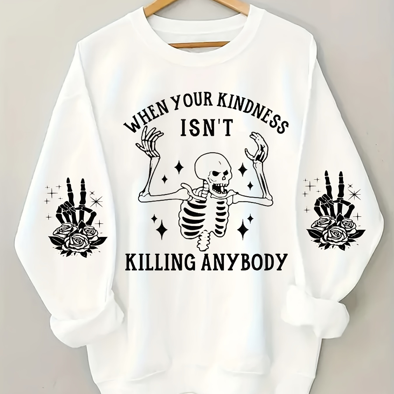 

Plus Size Skull Print Crew Neck Pullover Sweatshirt, Casual Long Sleeve Sweatshirt For Fall & Winter, Women's Plus Size Clothing