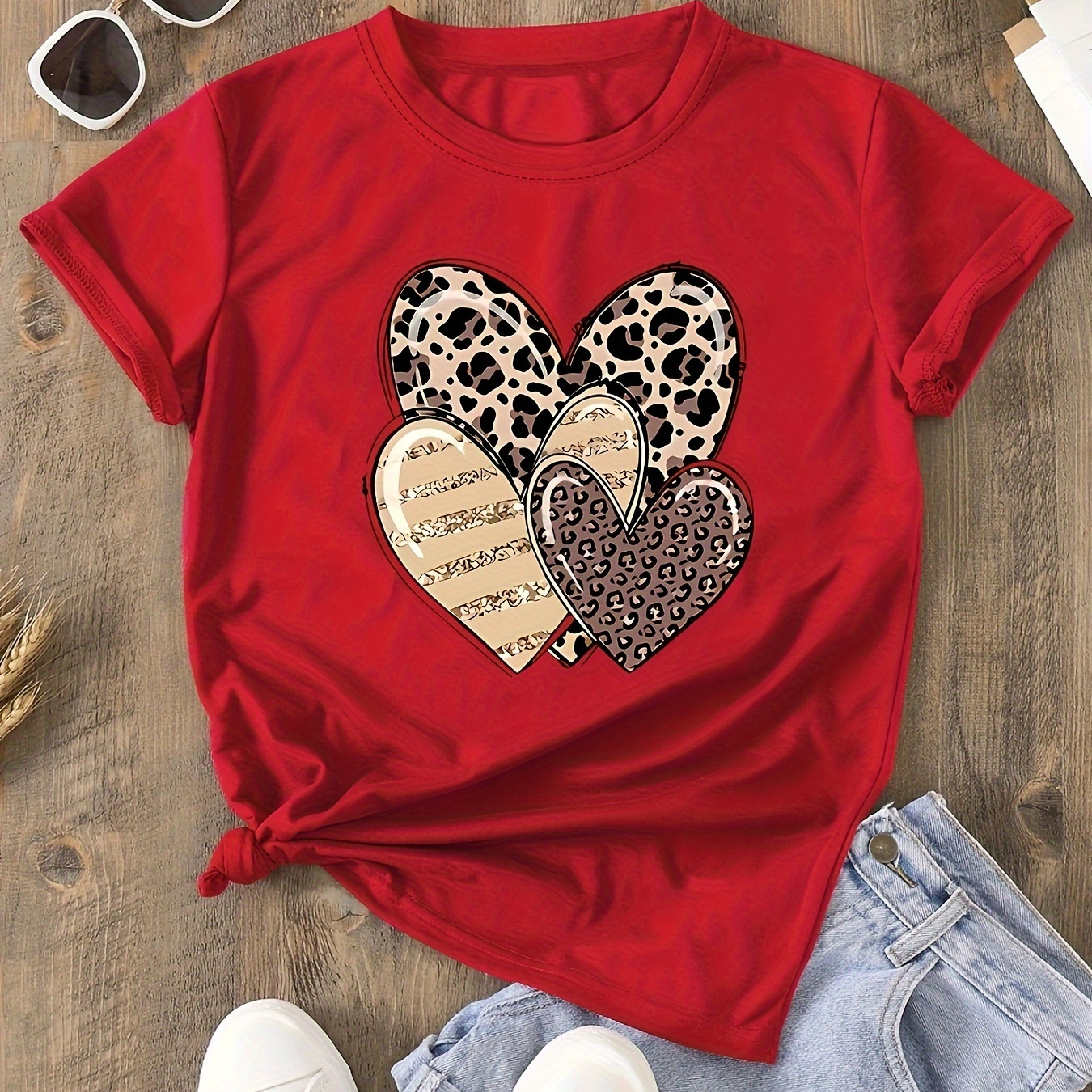 

Love Print T-shirt, Short Sleeve Crew Neck Casual Top For Summer & Spring, Women's Clothing