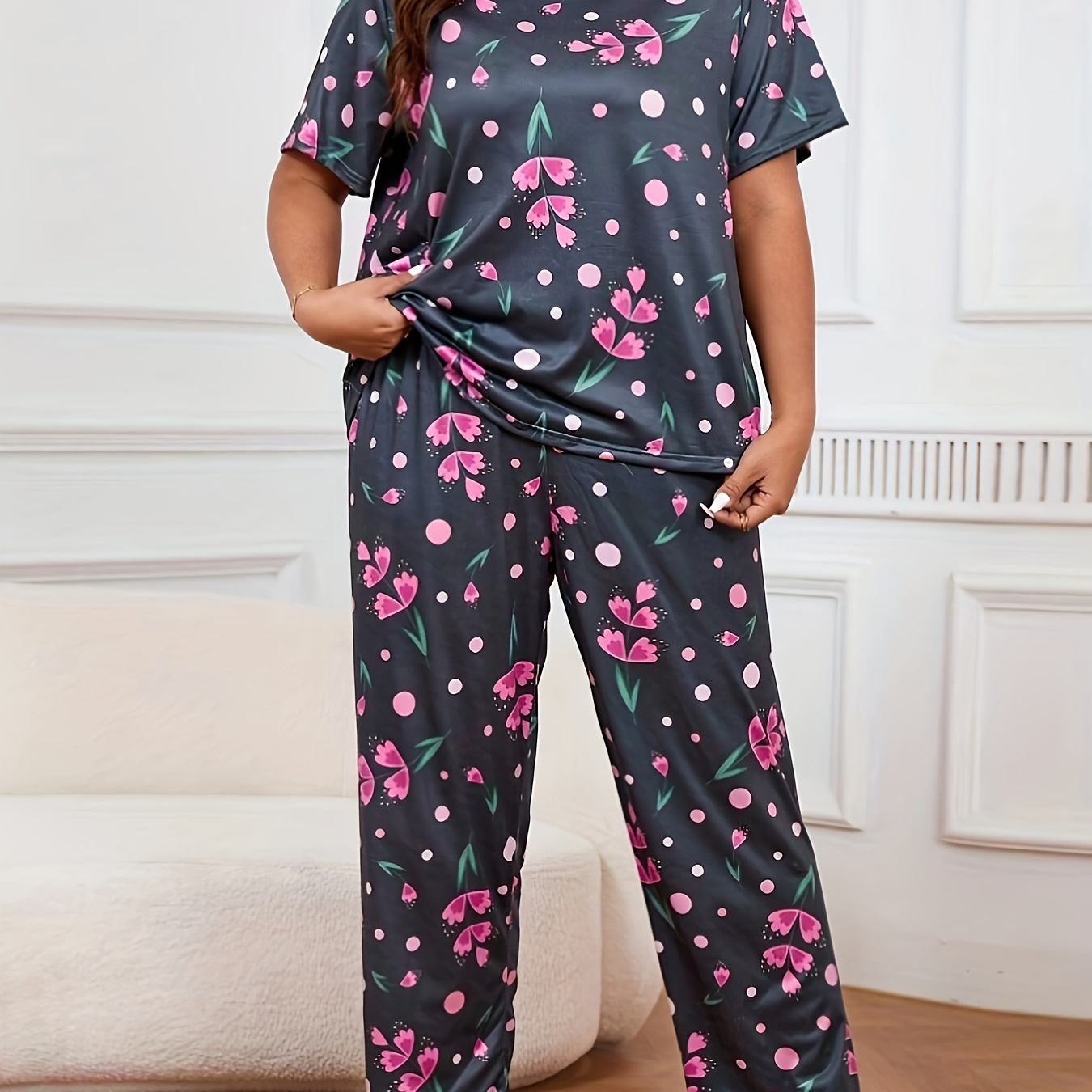 

Women's Plus Casual Pajamas Set, Plus Size Floral & Polka Dot Print Short Sleeve Top & Pants Lounge 2 Piece Set