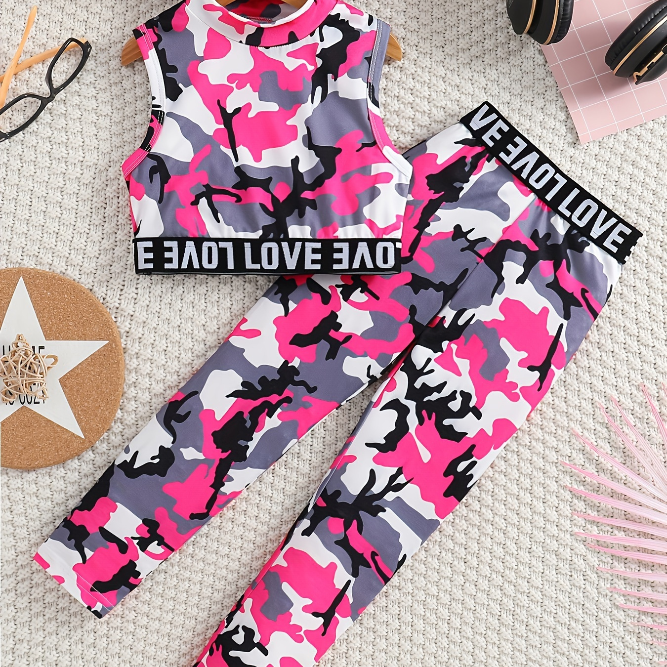 

2pcs Trendy Camouflage Pattern Outfits, Sleeveless Cropped Top + Pants Set For Girls Summer Gift Party Streetwear