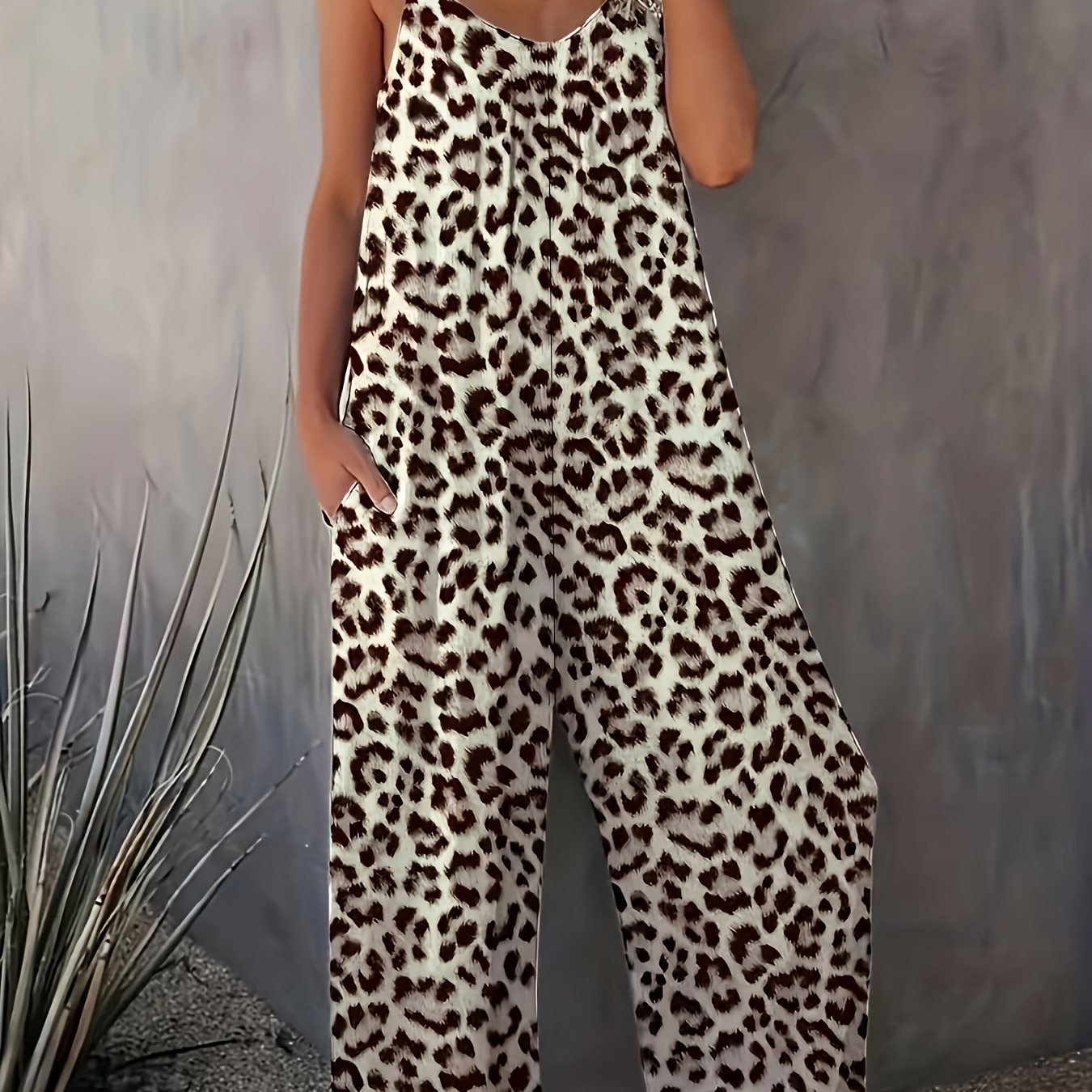 

Plus Size Casual Jumpsuit, Women's Plus Leopard Print Round Neck Cami Jumpsuit With Pockets