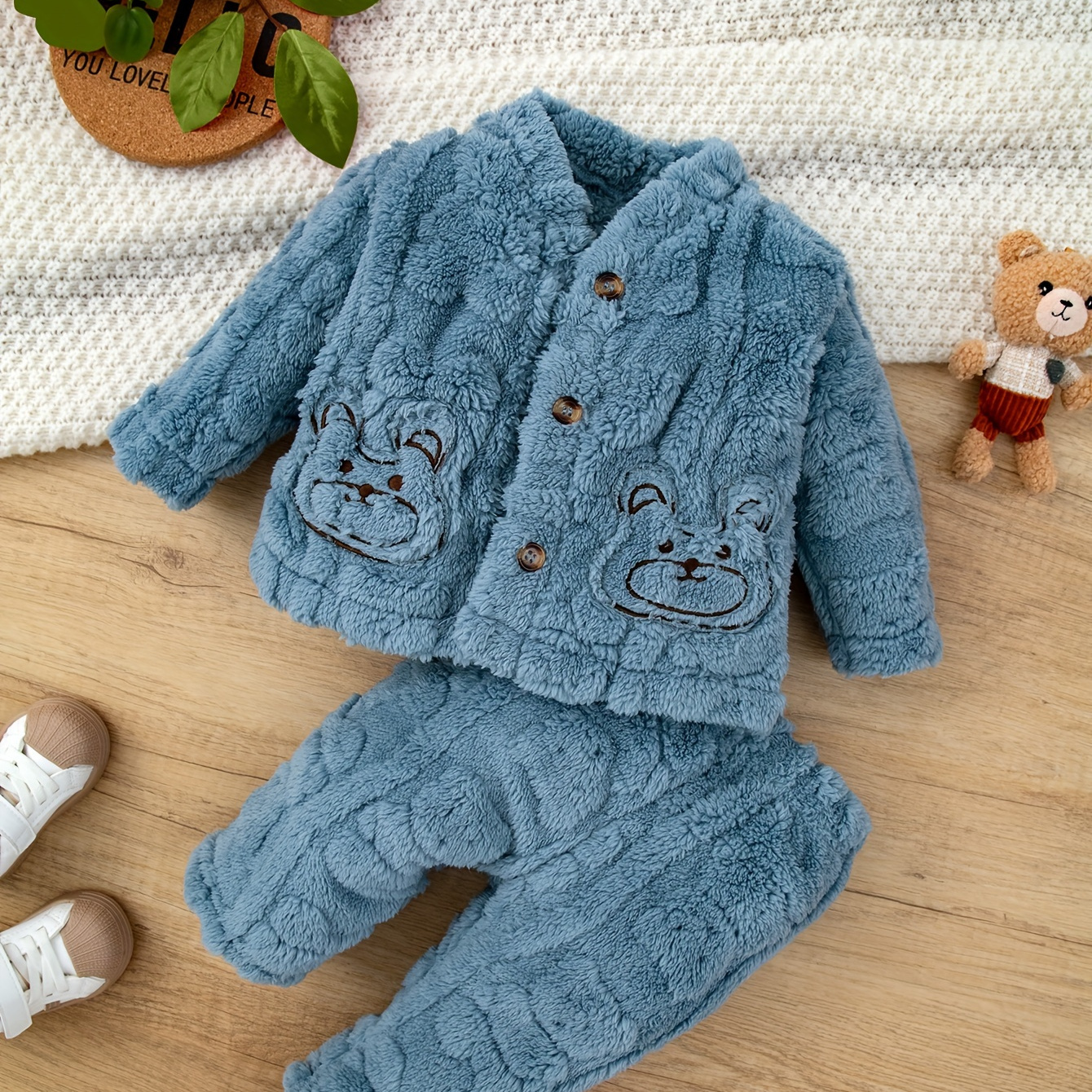 

2pcs Winter Baby's Plush Set, Soft And Comfortable Warm Long Sleeve Coat & Trousers, Perfect Baby's New Year Gift
