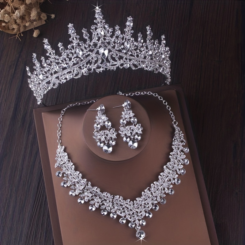 

High-end Bridal Crown Tiara Set Chain Baroque New Queen Big Crown Wedding Dress Necklace Earrings Accessories Three-piece Set Christmas, Halloween, Thanksgiving Day Gift