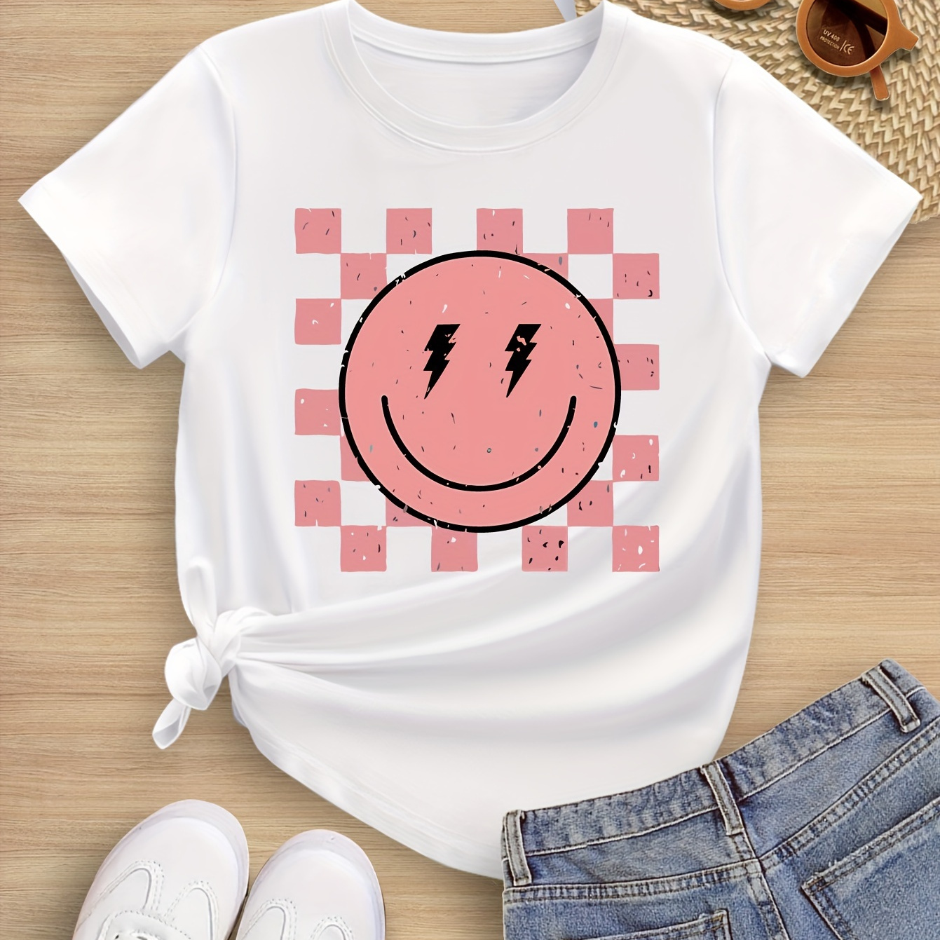 

Smiling Face Graphic Print Creative T-shirts, Soft & Elastic Comfy Crew Neck Short Sleeve Tee, Girls' Summer Tops