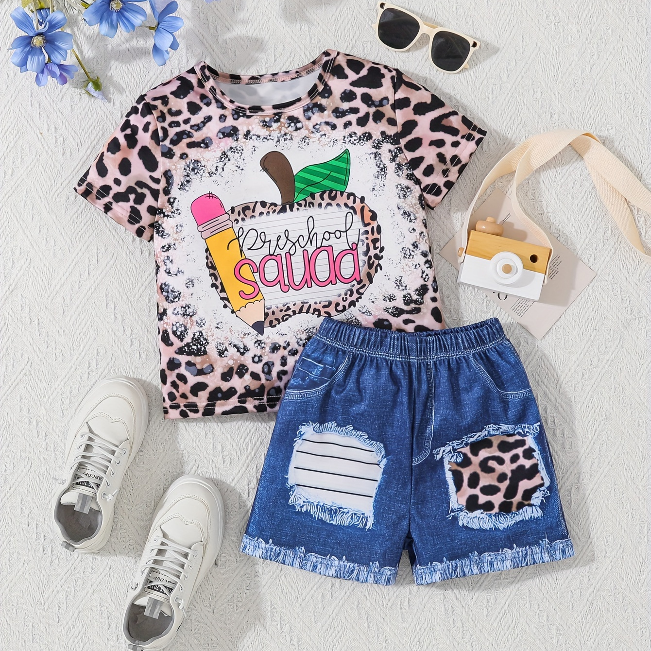 

2pcs Girls School Pencil & Fruit Print Short Sleeve T-shirt & Denim Effect Legging Shorts Set