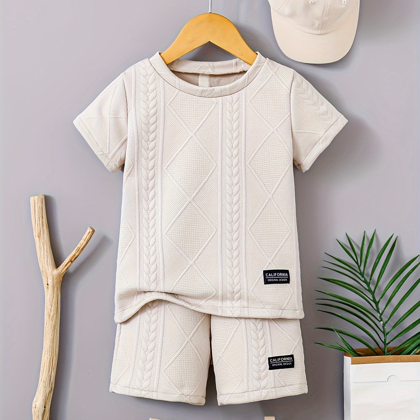 

2pcs Boys Casual Solid Color Textured Short Sleeve T-shirt & Shorts Set, Comfy Summer Boys Clothes