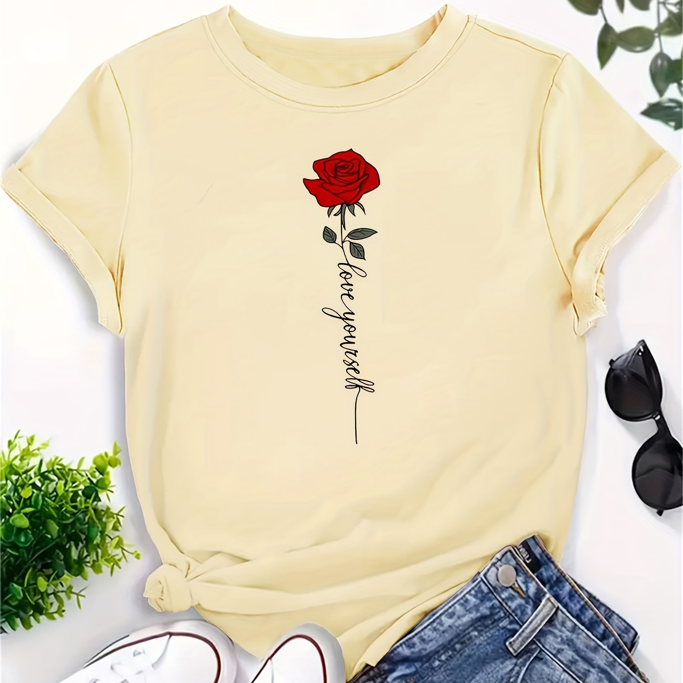 

Graphic Print T-shirt, Short Sleeve Crew Neck Casual Top For Summer & Spring, Women's Clothing