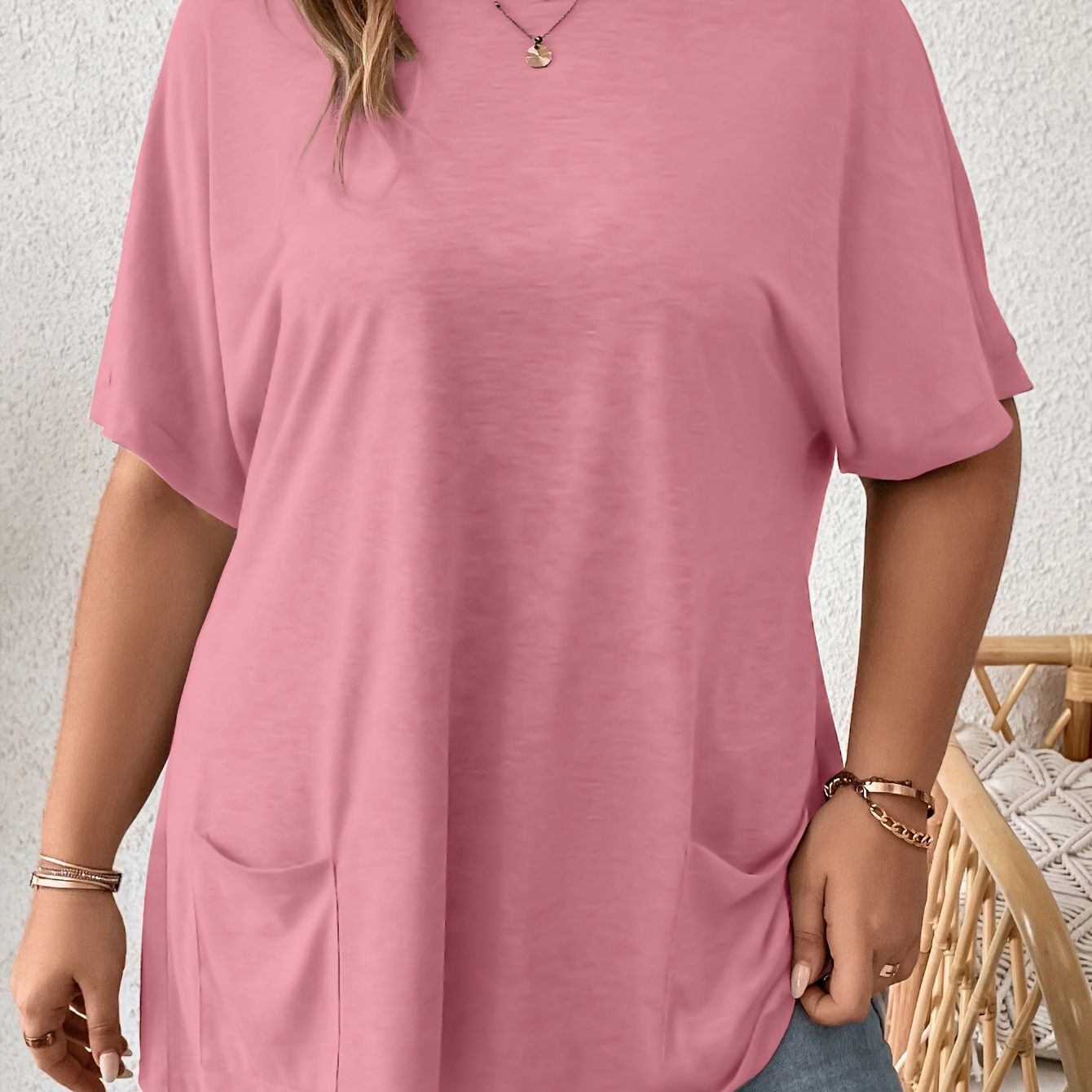 

Plus Size Women's Casual Solid Color T-shirt With Pockets - Stretchy Polyester & Spandex , Round Neck, Short Sleeves - Machine Washable, Purple, Plus Size Shirts