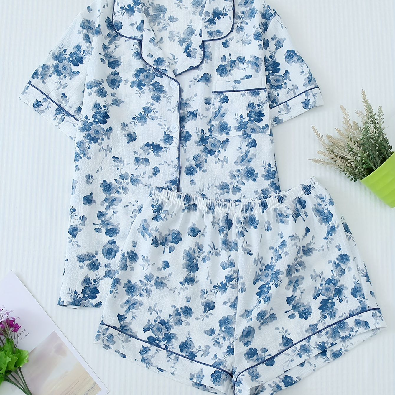 

Women's Ink Floral Print Casual Pajama Set, Short Sleeve Buttons Lapel Top & Shorts, Comfortable Relaxed Fit, Summer Nightwear