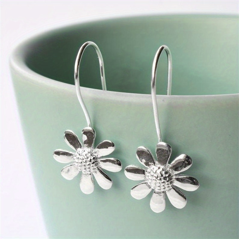 

Minimalist Sunflower Dangle 925 Silver Plated Flower Hook Earrings For Women Daily Casual Accessories