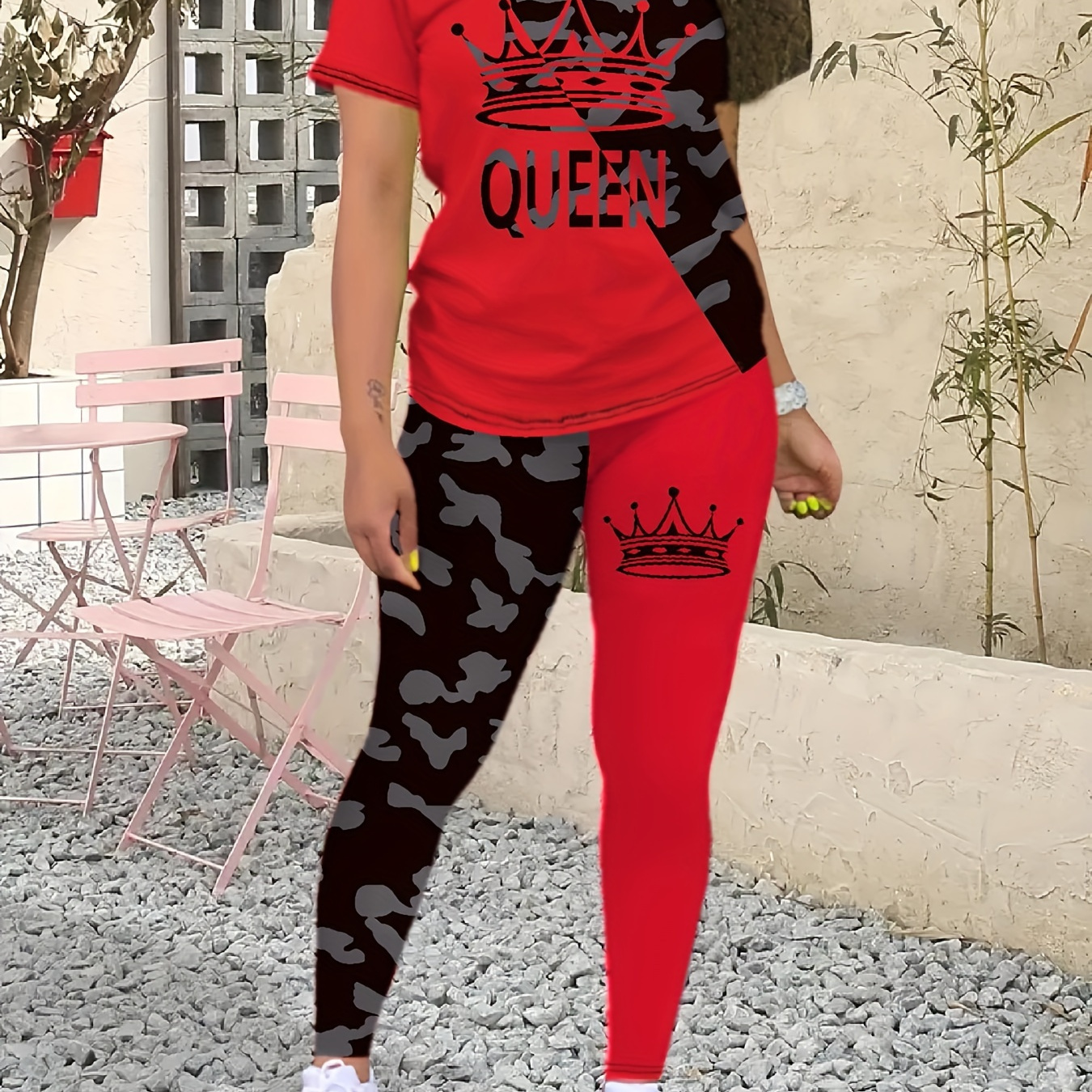 

Plus Size Color Block Queen Print Leggings Set, Crew Neck Short Sleeve T-shirt & Leggings, Women's Plus Size Clothing