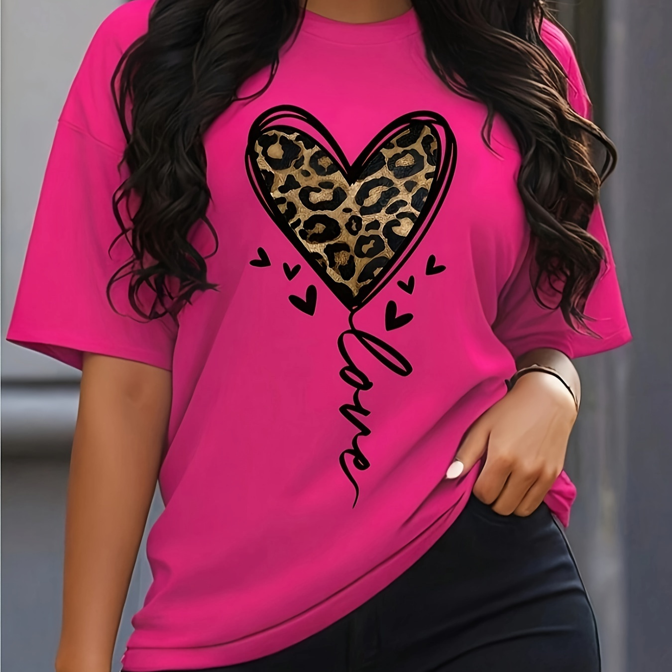 

Women's Casual Leopard Heart Print T-shirt - Soft Polyester, Crew Neck, Short Sleeve, Machine Washable - Ideal For Spring/summer/fall, Leopard Print Blouse