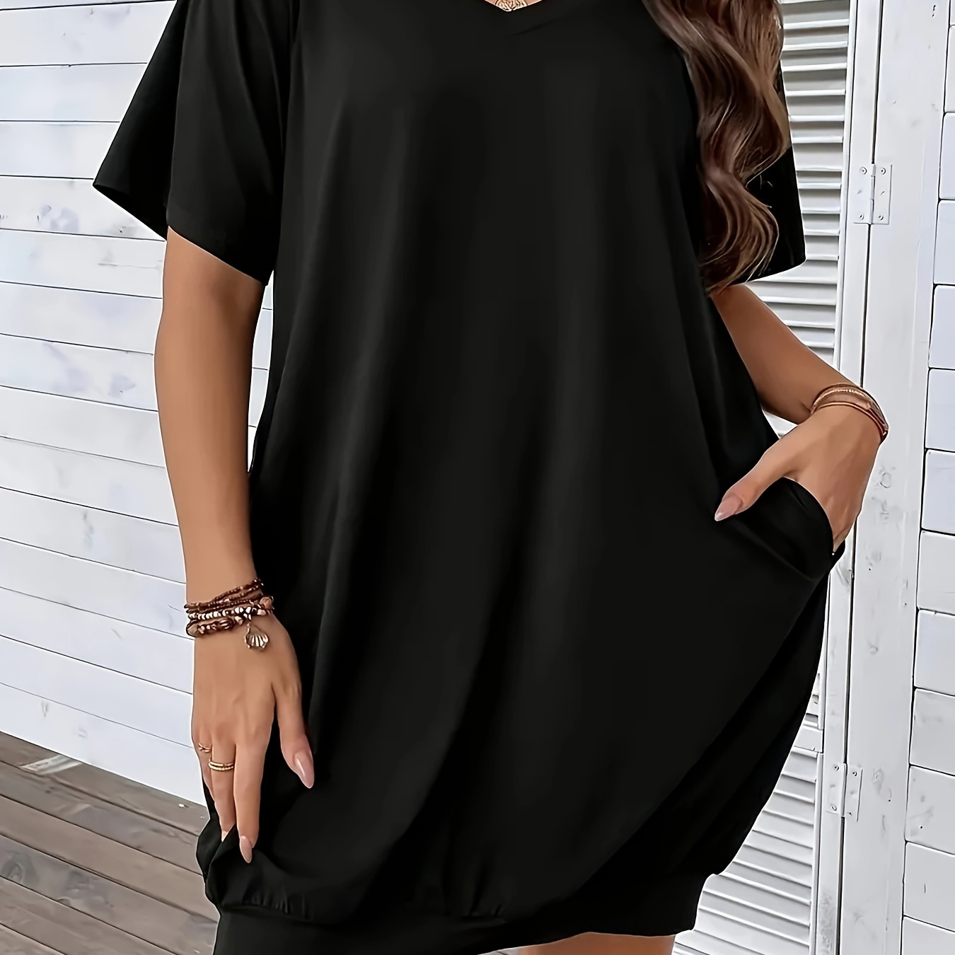 

Plus Size Solid Color V-neck Dress, Casual Short Sleeve Pockets Dress For Spring & Summer, Women's Plus Size Clothing