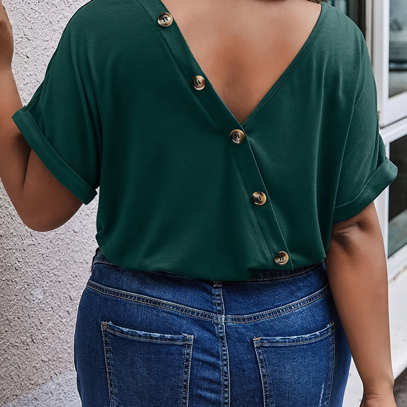 

Plus Size Solid Button Back T-shirt, Casual Backless Short Sleeve Crew Neck Top For Spring & Summer, Women's Plus Size Clothing