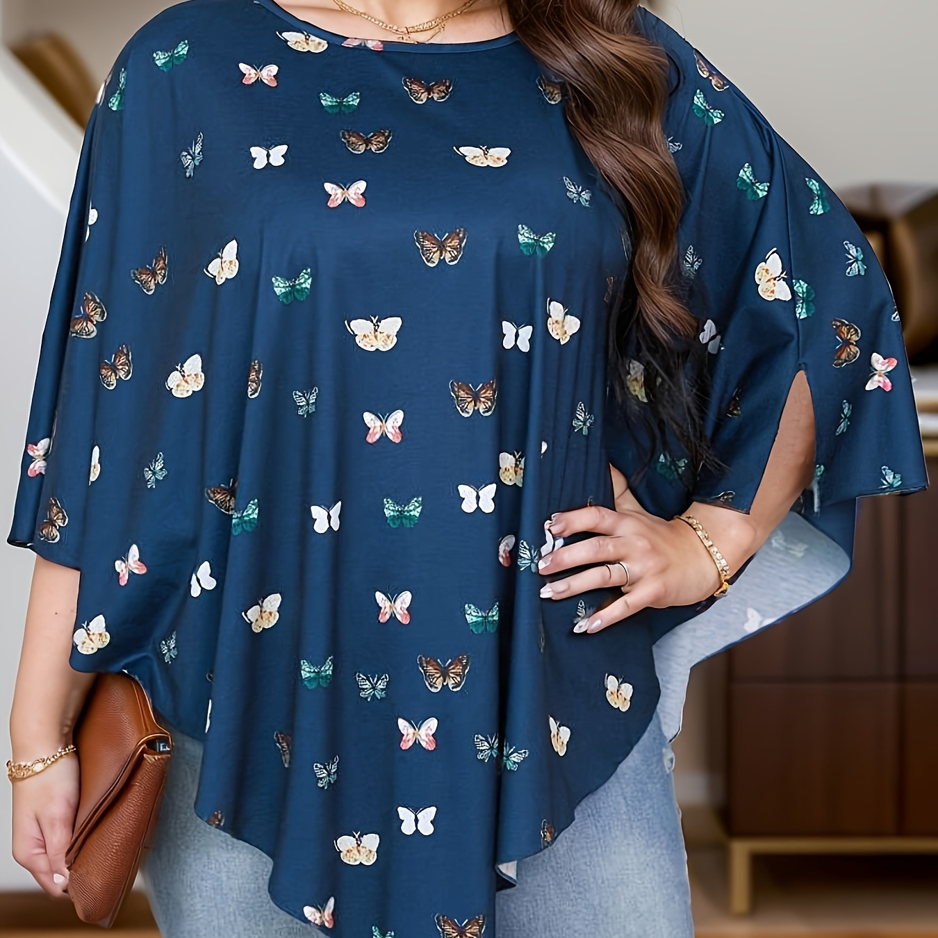 

Plus Size Butterfly Print T-shirt, Casual Irregular Hem Crew Neck Batwing Sleeve T-shirt, Women's Plus Size clothing