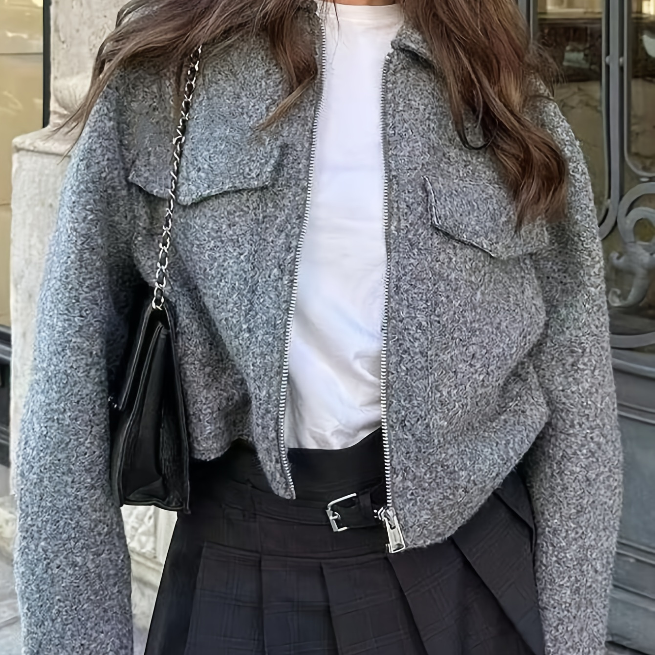 

Manteau court élégant - Manteau d'hiver en 100% uni , détail en chaîne, veste extérieure à zip tissée