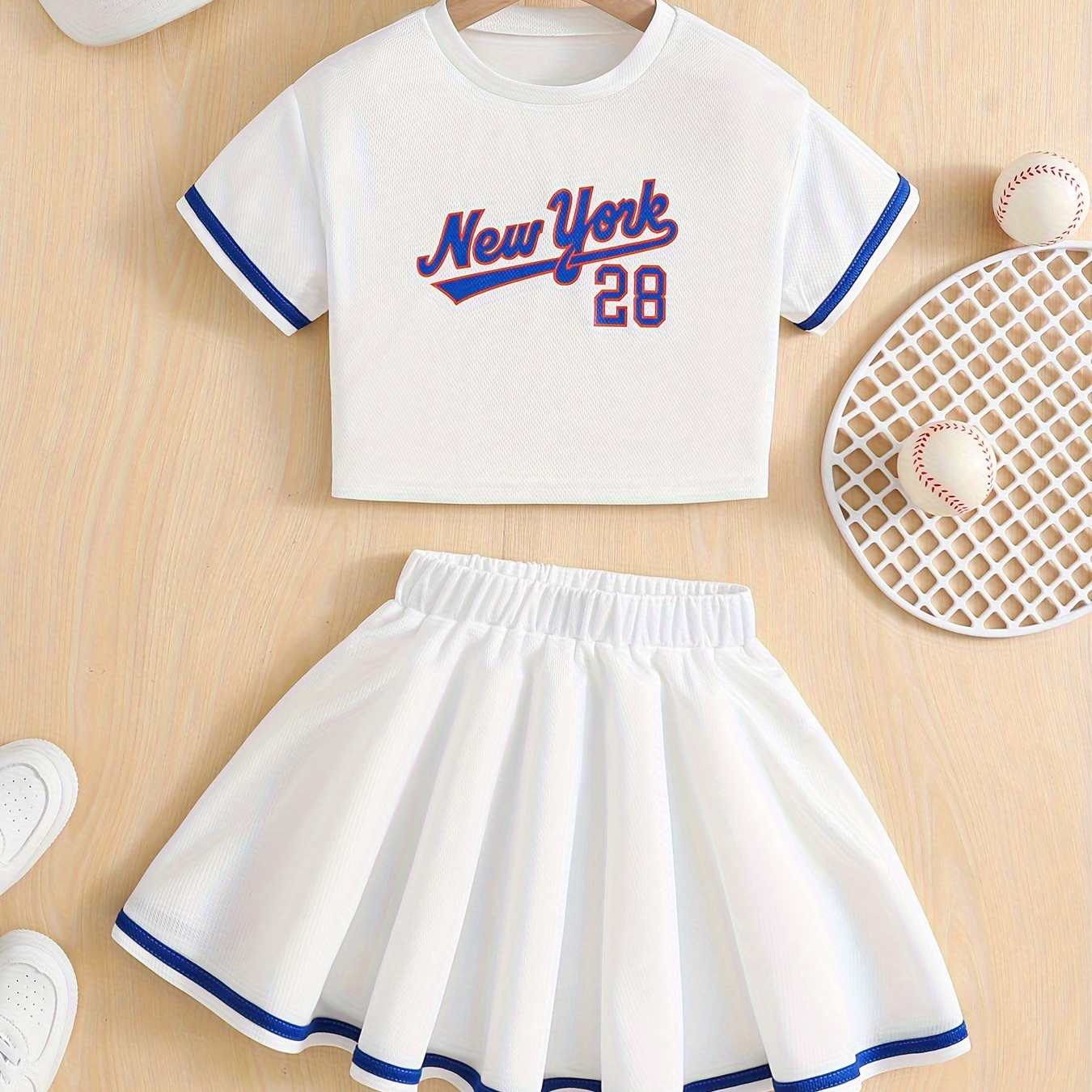 

Girl's Tennis Sports Suit 2pcs, New York Print Short Sleeve Tee + Skirt Set Trendy 2-piece Summer Outfit