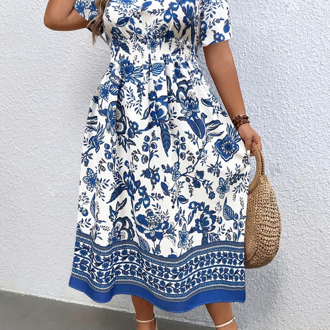 

Plus Size Floral Print Slim Dress, Casual Short Sleeve Dress For Spring & Summer, Women's Plus Size Clothing