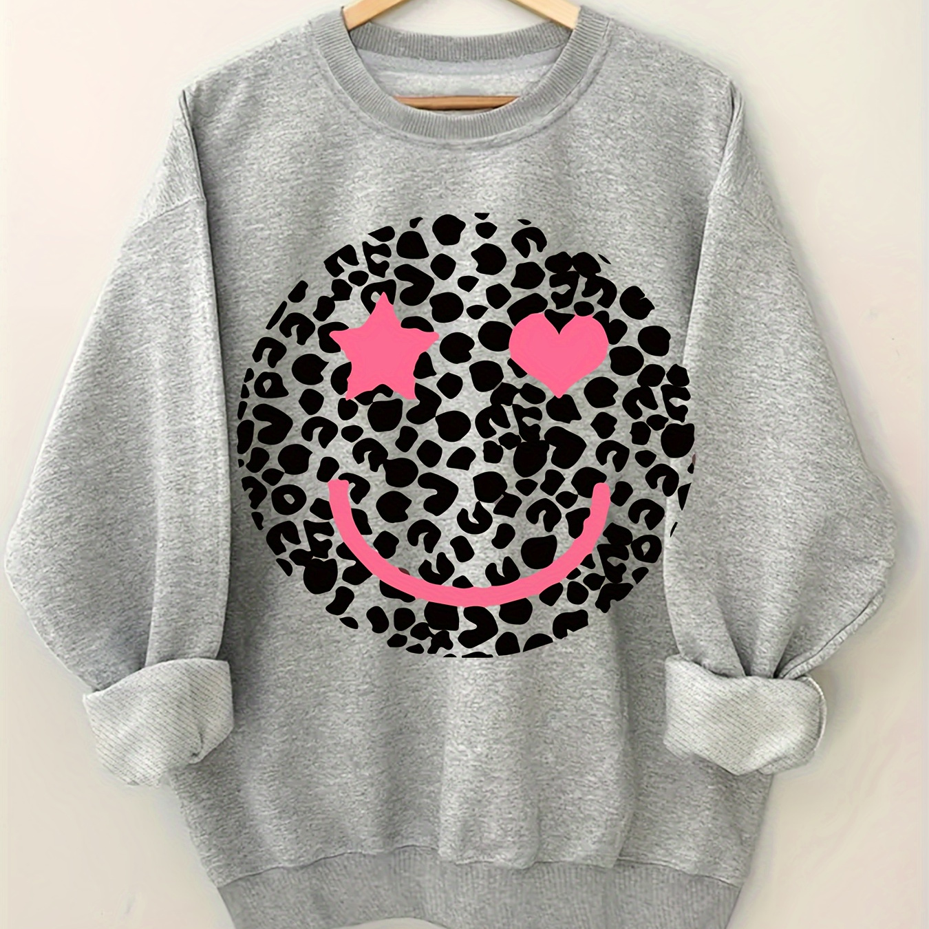 

Plus Size Smiling Face Print Sweatshirt, Casual Long Sleeve Crew Neck Sweatshirt, Women's Plus Size Clothing