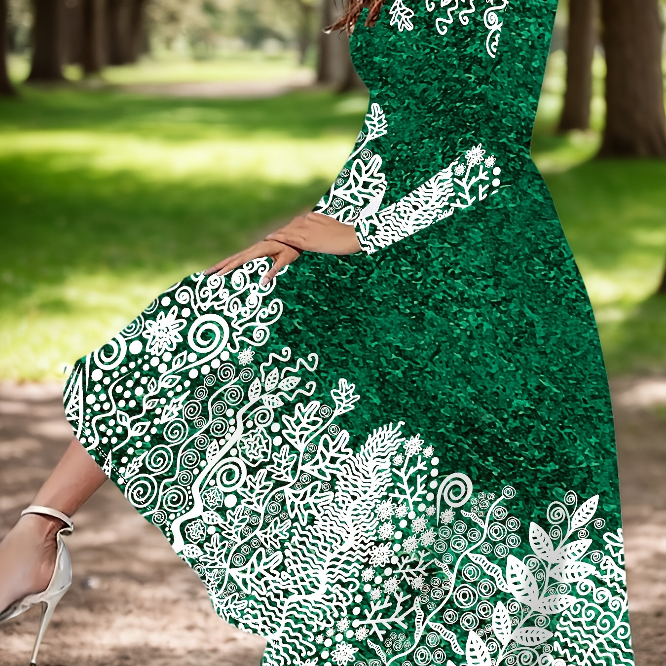 

Robe Midi Grande Taille à Imprimé Floral Élégant - Décontractée à Manches Longues et Col Rond, Mélange de Polyester Extensible, Lavable en Machine - Vert avec Motif de , Robe Florale