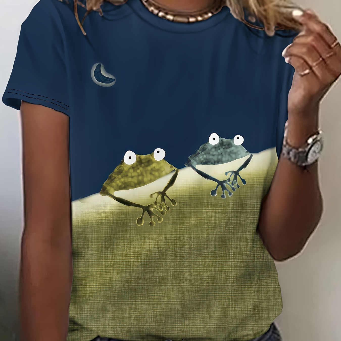 

Frog Print Crew Neck T-shirt, Casual Short Sleeve T-shirt For Spring & Summer, Women's Clothing