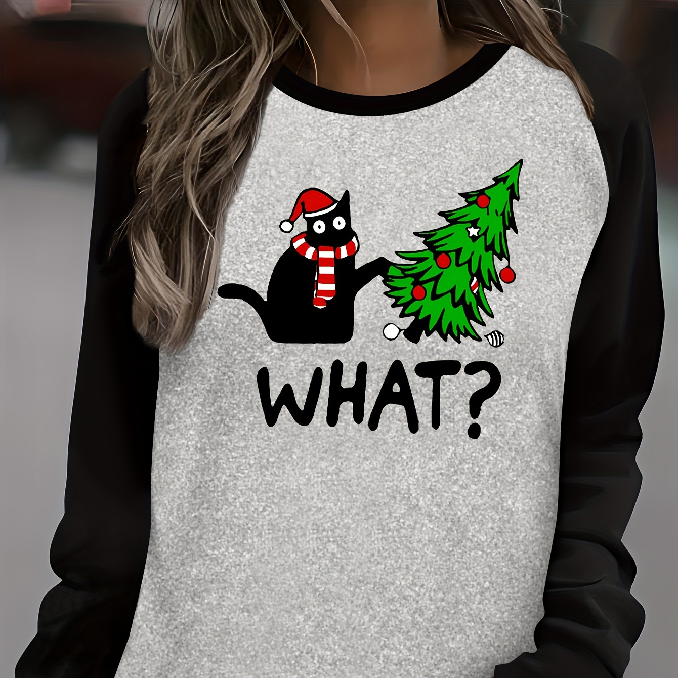 

Women's Christmas Cat & Tree Graphic Tee, Long Sleeve Raglan T-shirt, Casual Round Neck, Polyester Knit, Regular Fit, All-season Fashion Top