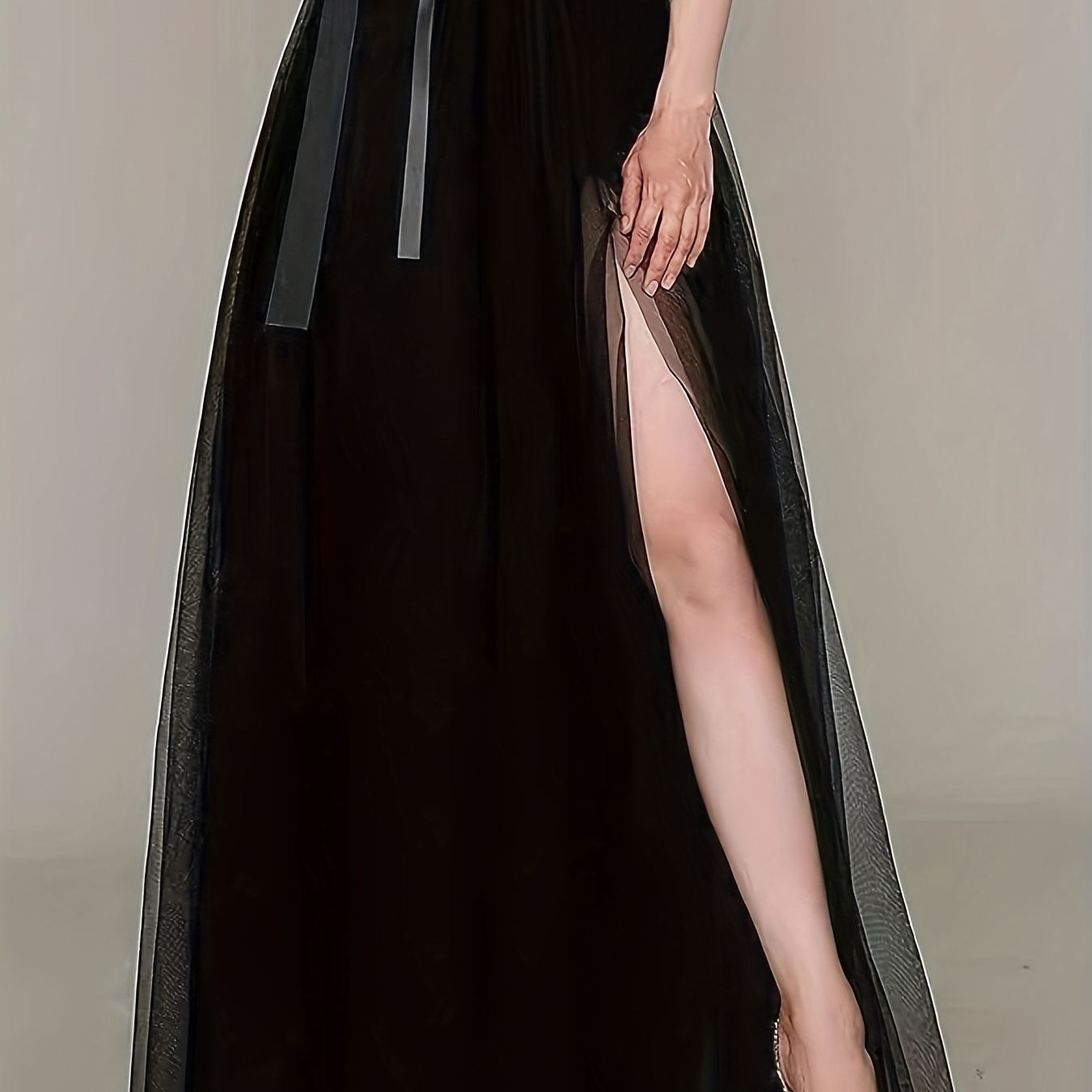 

An Elegant High-waisted Sheer Long Skirt, Featuring A Belt, A Slit Hem, Polyester Lining, In A Solid Color, Suitable For All , With A Mesh A-, Waistband, And Woven Fabric.