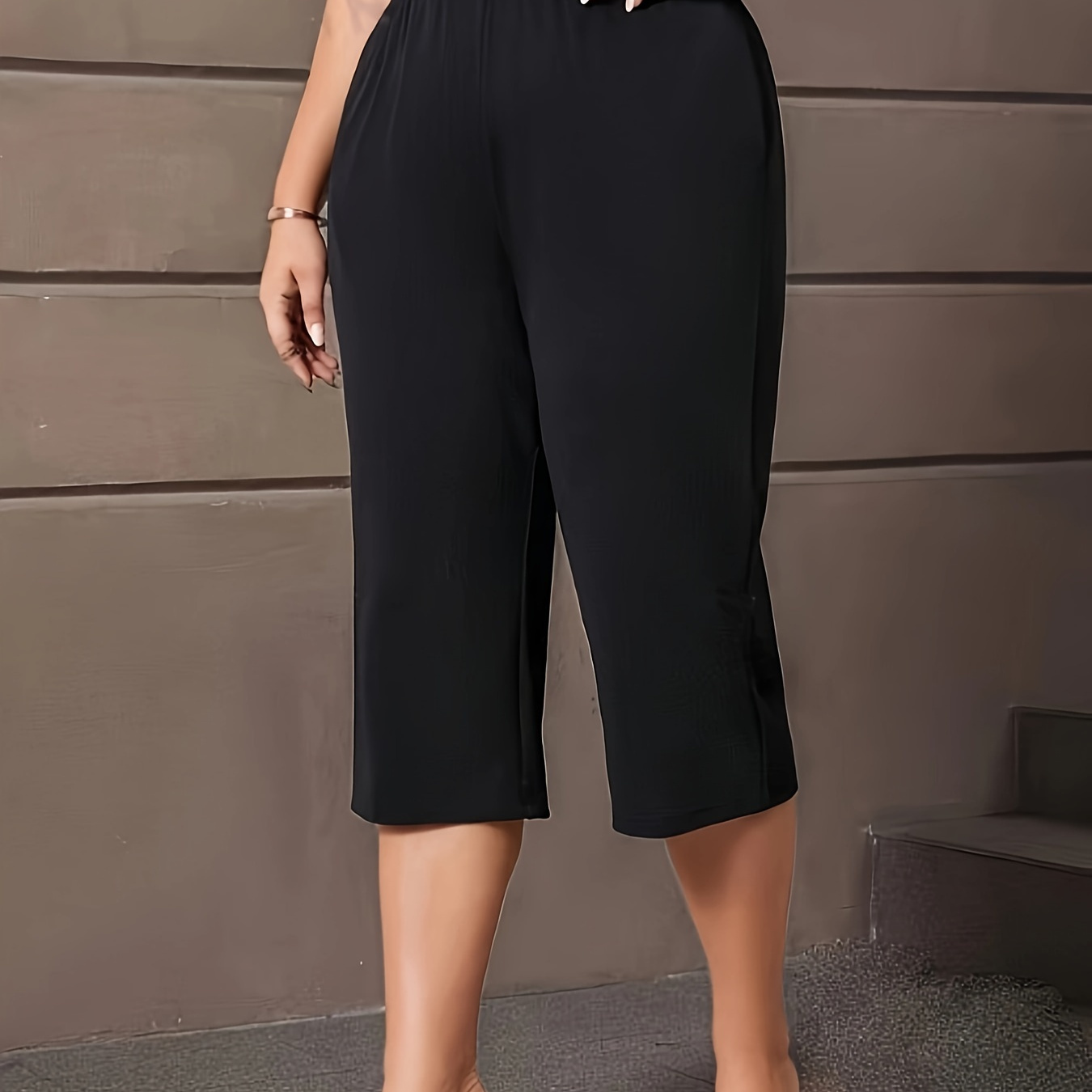 

Plus Size Solid Simple Capri Pants, High Waist Casual Pants For Spring & Summer, Women's Plus Size Clothing