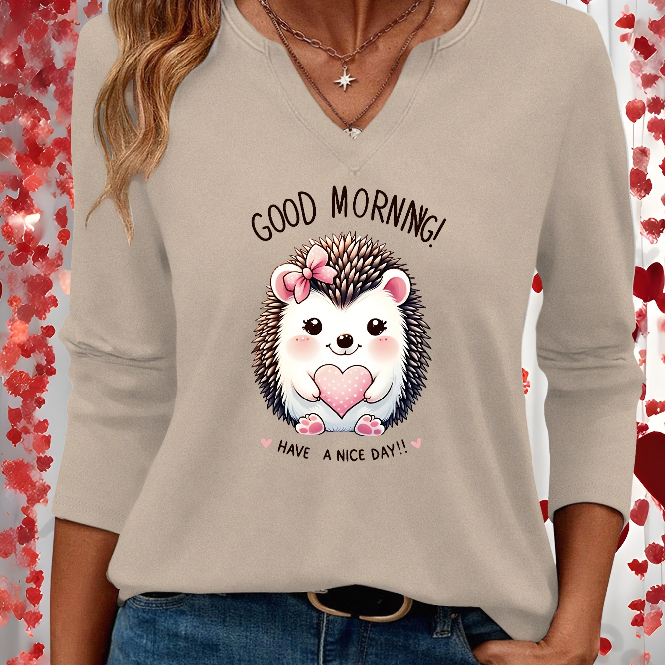 

1pc Women's Casual V-neck T-shirt With Hedgehog Heart Print, Polyester 95% Spandex 5% Knit Fabric, Regular Length Spring/summer Top With Applique Detail