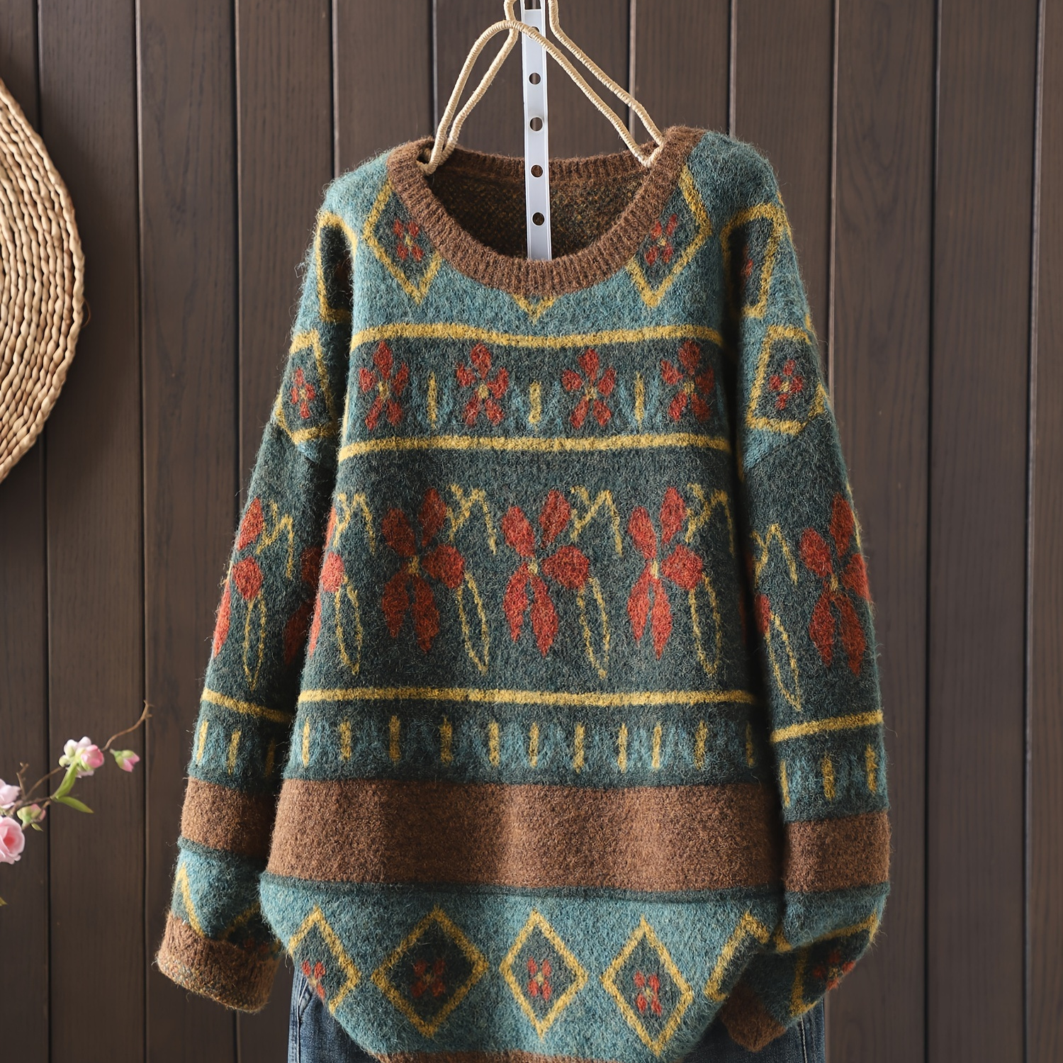 

Size Geometric Knit Sweater - Cozy & Warm, Round Neck Pullover For Women