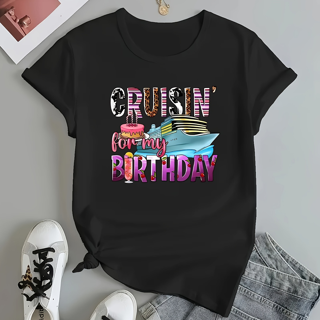 

Cruise Birthday Graphic Round Neck Short Sleeve T-shirt, Casual Sports Tee, Women's Activewear