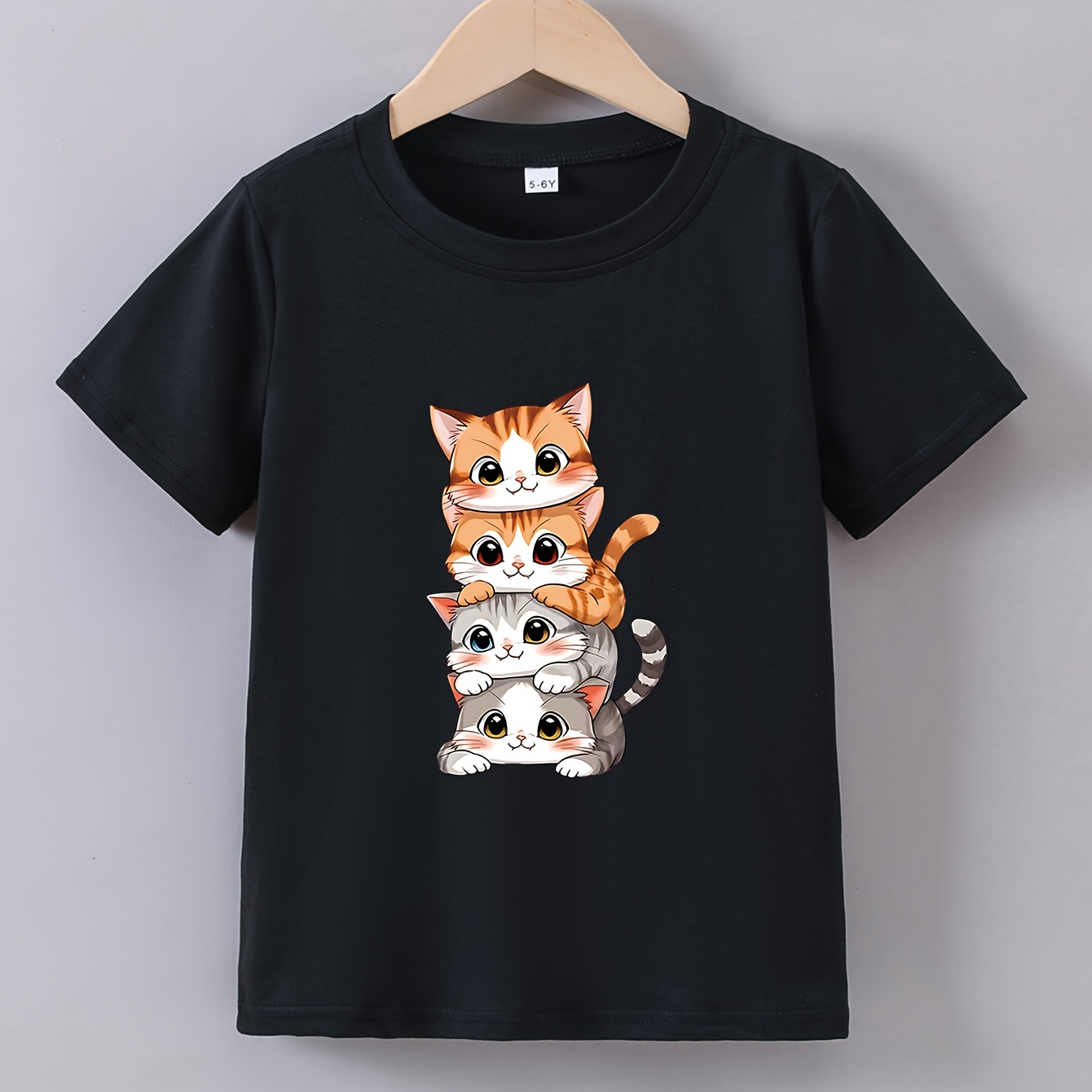 

1pc Boys' Summer Short Sleeve "stacked Cats" Print T-shirt, Casual Round Neck, Polyester Knit Fabric, Cartoon Pattern, Regular Fit, Kids' Top - Black/grey/white