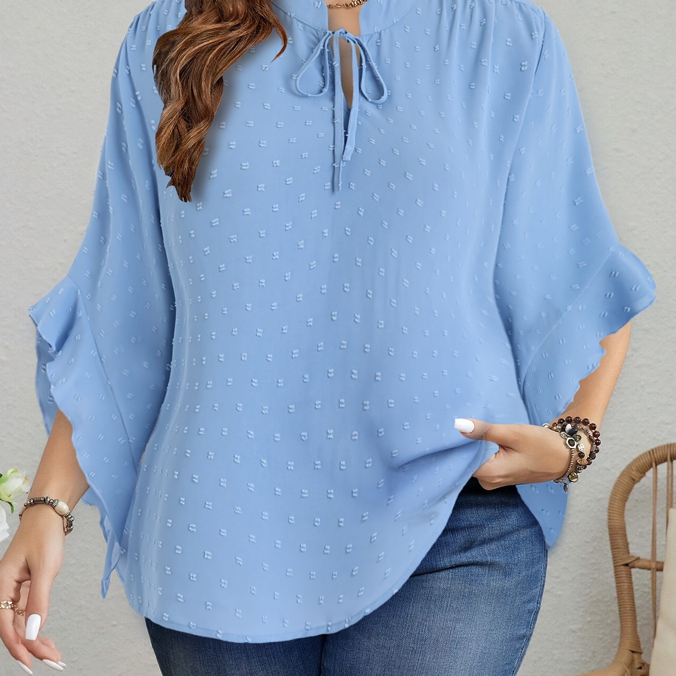 

Blouse Élégante Grande Taille pour Femme avec Détail à Volants - Haut Chic à Suisse avec Nœud au Cou, Manches Longues, Tissu Tissé Non Extensible, Lavable en Machine - pour , Blouses Grande Taille