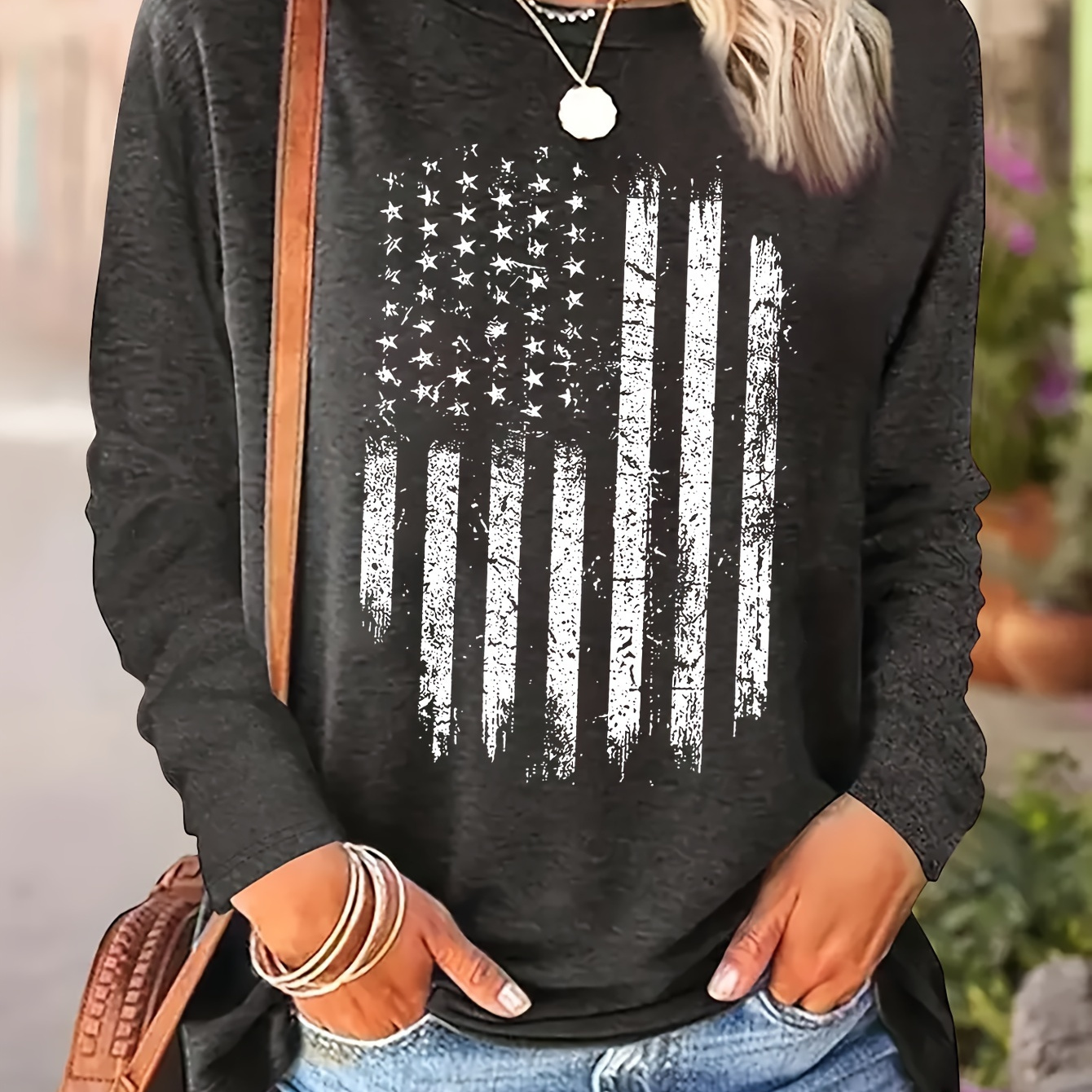 

Women's Casual Long Sleeve Crew Neck T-shirt, Polyester Knit Fabric, Solid Color, Regular Fit, With American Flag Graphic, For Spring/fall