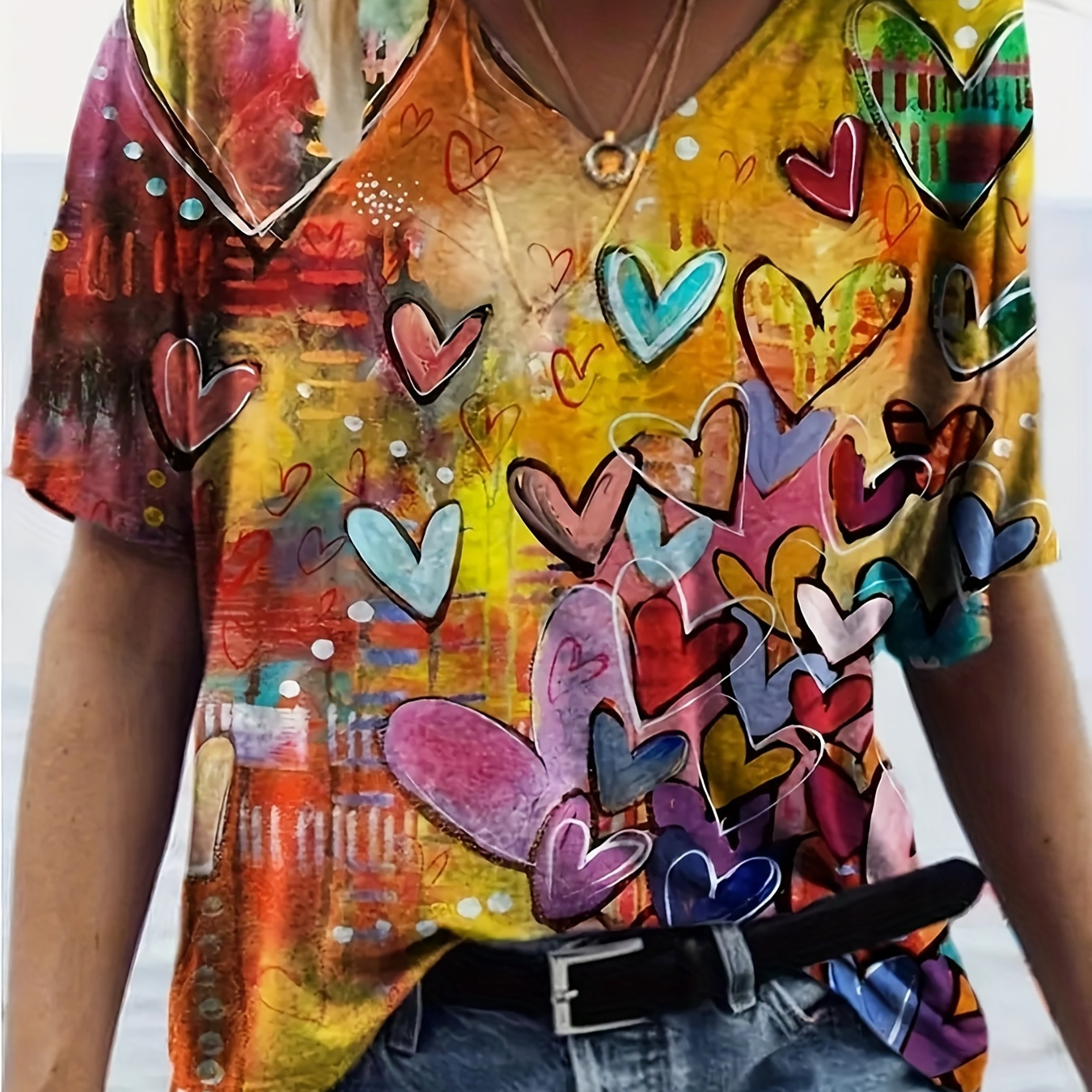 

Hearts Print V Neck T-shirt, Street Wear Short Sleeve Summer T-shirt, Women's Clothing