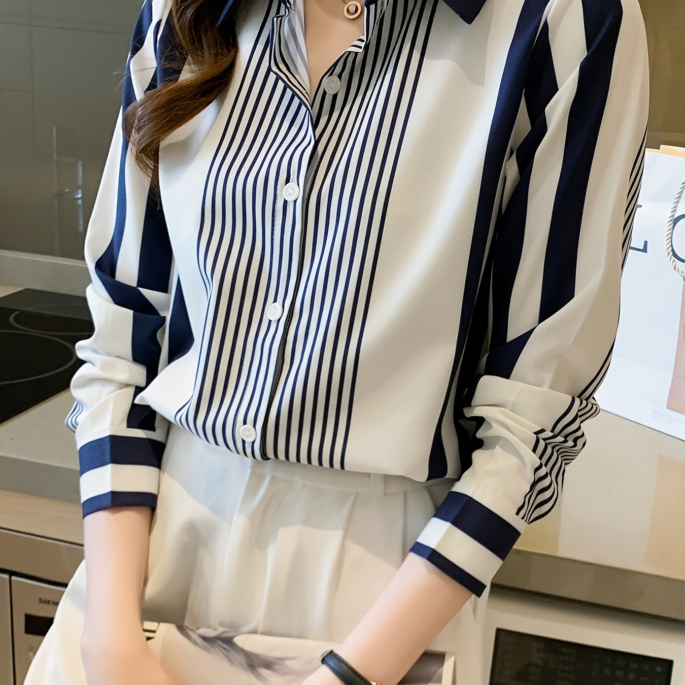 

Stylish And Age-reducing Striped Chiffon Top, For Spring And Autumn, Loose And Casual Polo-neck Long-sleeved Shirt For Women, Cardigan And Base Shirt.