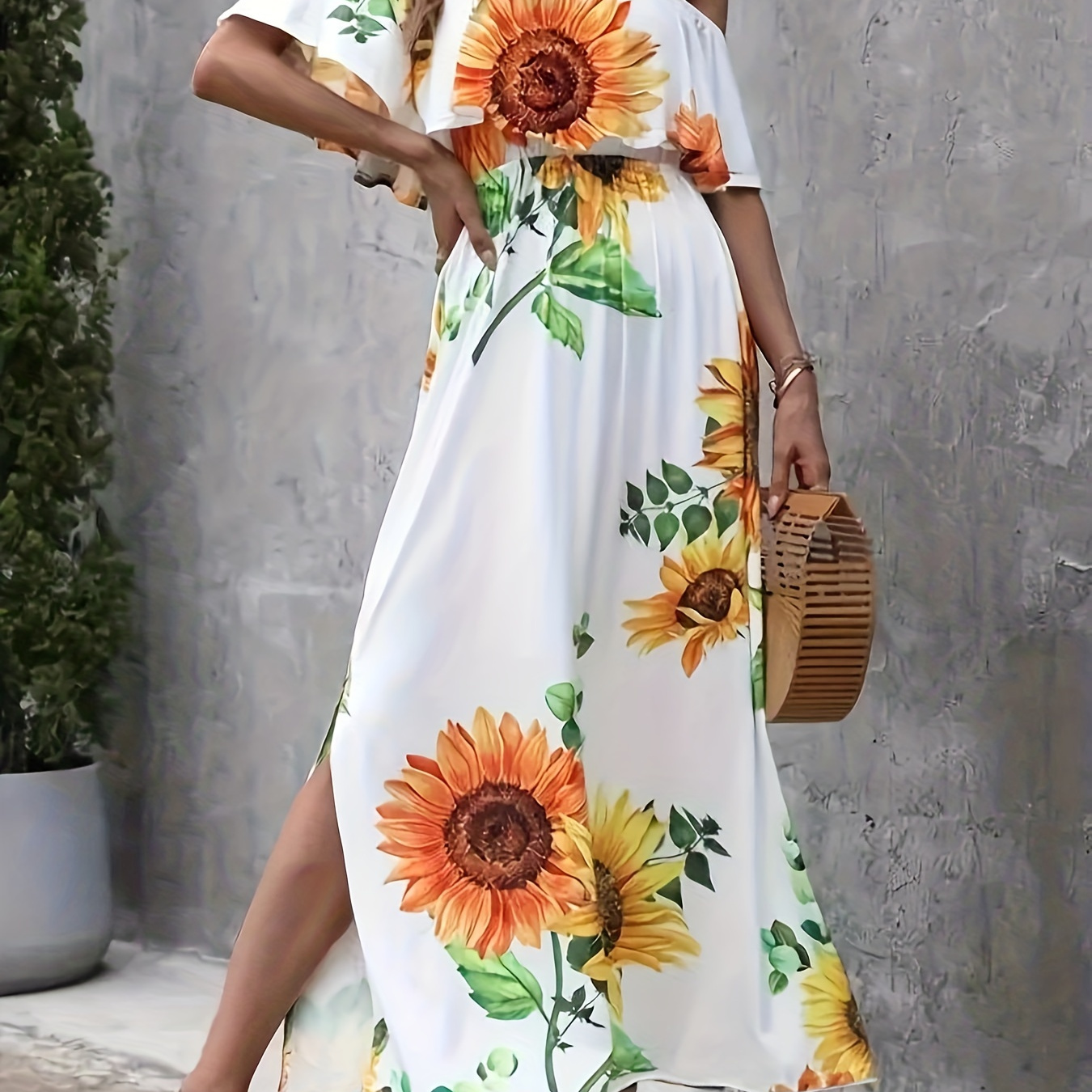 23% OFF] 2024 Plus Size Sunflower Print Cold Shoulder Cinched T