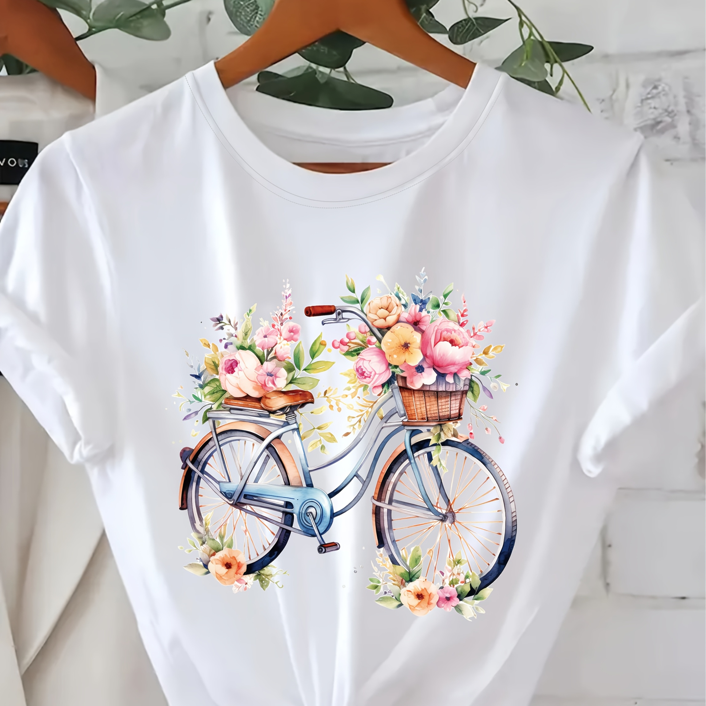 Vrouwen Vintage Fiets Bloemenprint T-Shirt Zwarte Achtergrond met  Meerkleurige Bloemen Zacht Ademend Casual Dagelijks Shirt Wasbaar in de 