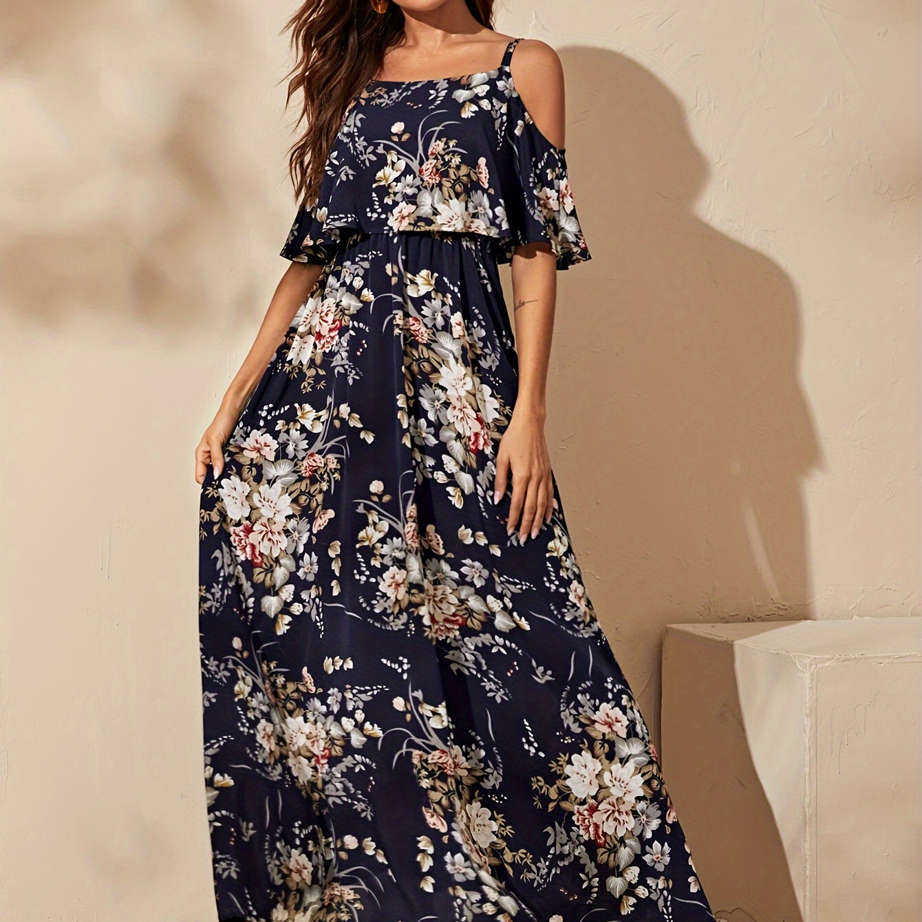 

Elegant Off-shoulder Ruffle Floral Maxi Dress - 100% Polyester Woven Fabric, Strapless Style With Tiered Detail, Women's Full-length Flowy Slip Dress