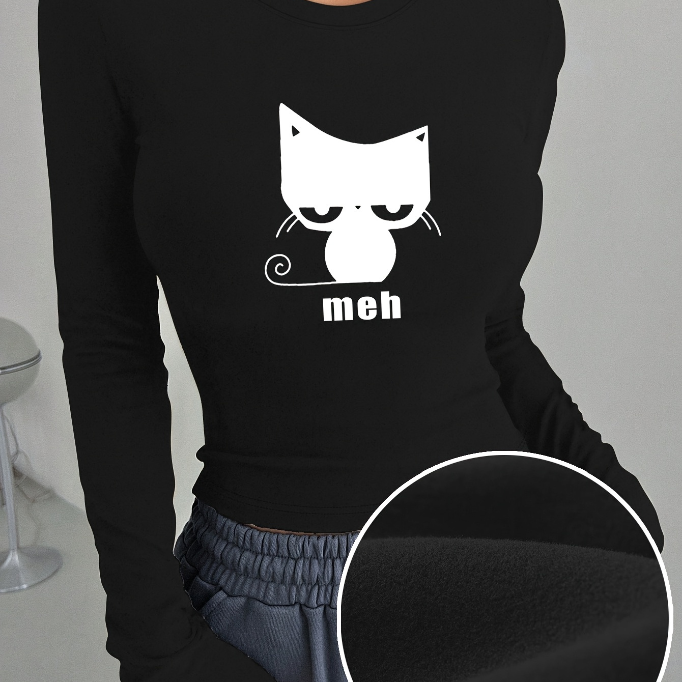 

Elegant Black Cat Graphic Long Sleeve T-shirt For Women - Polyester Knit Fabric, Short Sleeveless Top, Fitted, Round Neck, Pad, No Belt, No Zipper, No , Autumn/