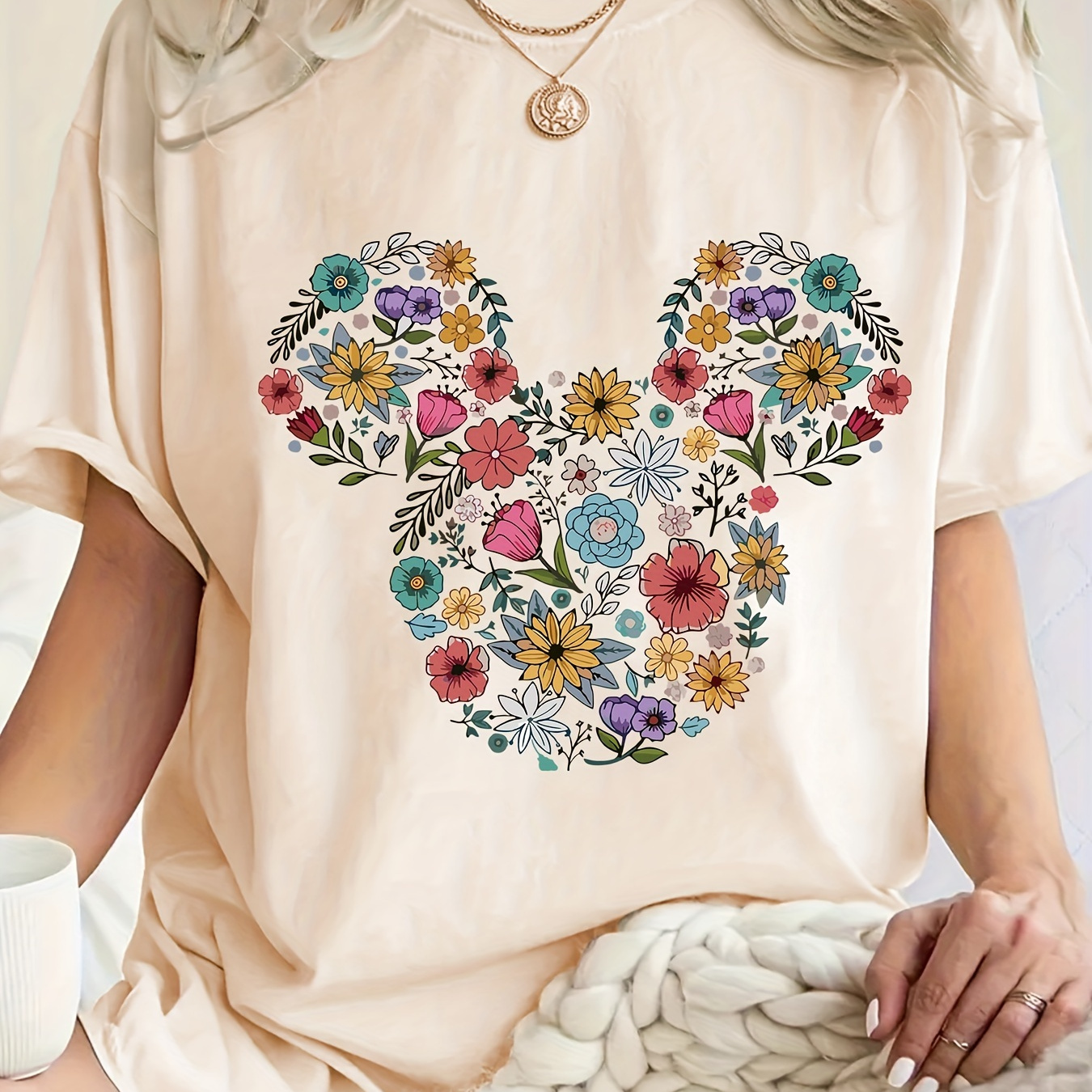 

Animals & Floral Print T-shirt, Short Sleeve Crew Neck Casual Top, Women's Clothing